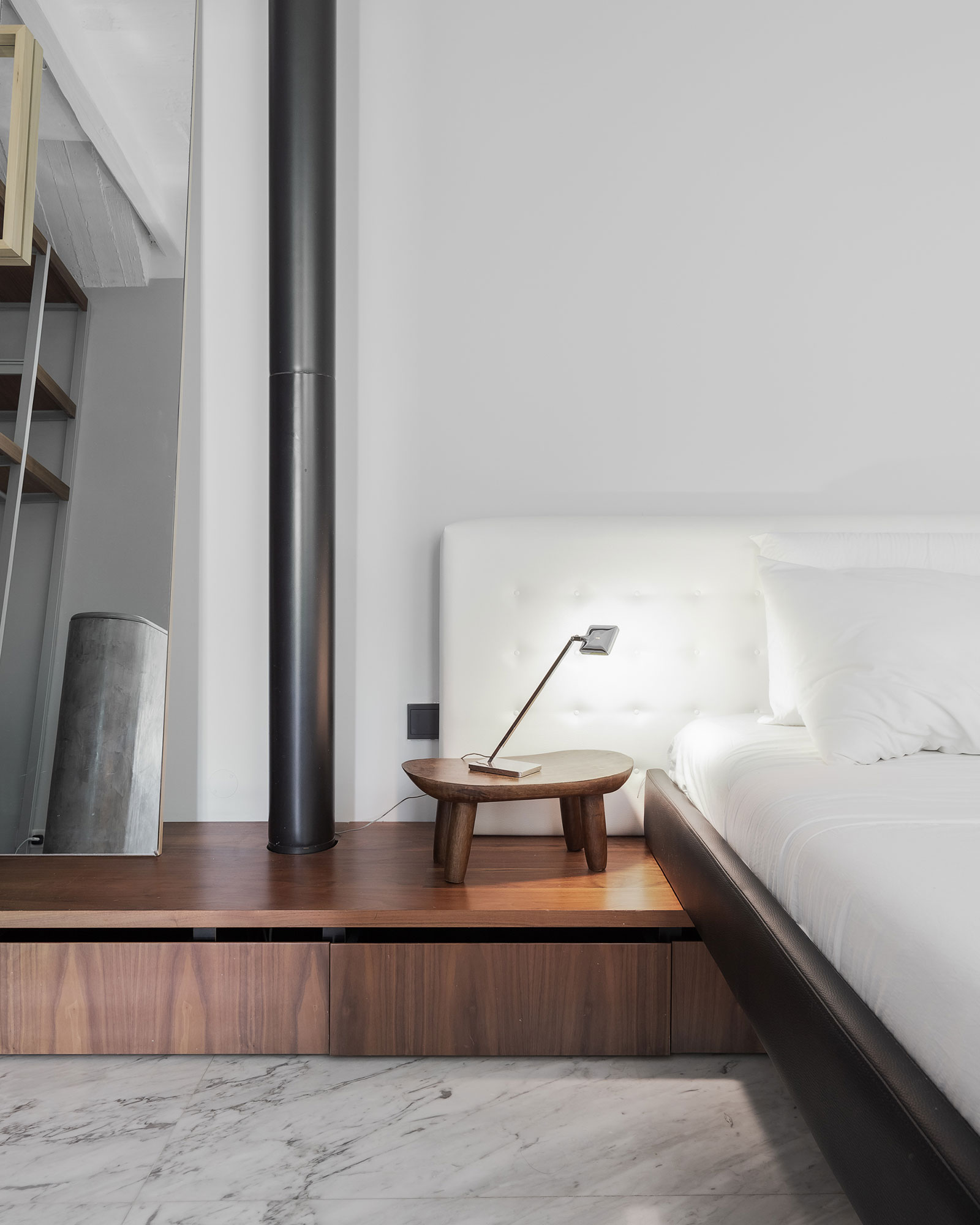 valletta-vintage-doma_apartment_Valletta-malta_interior-bed-detail.jpg