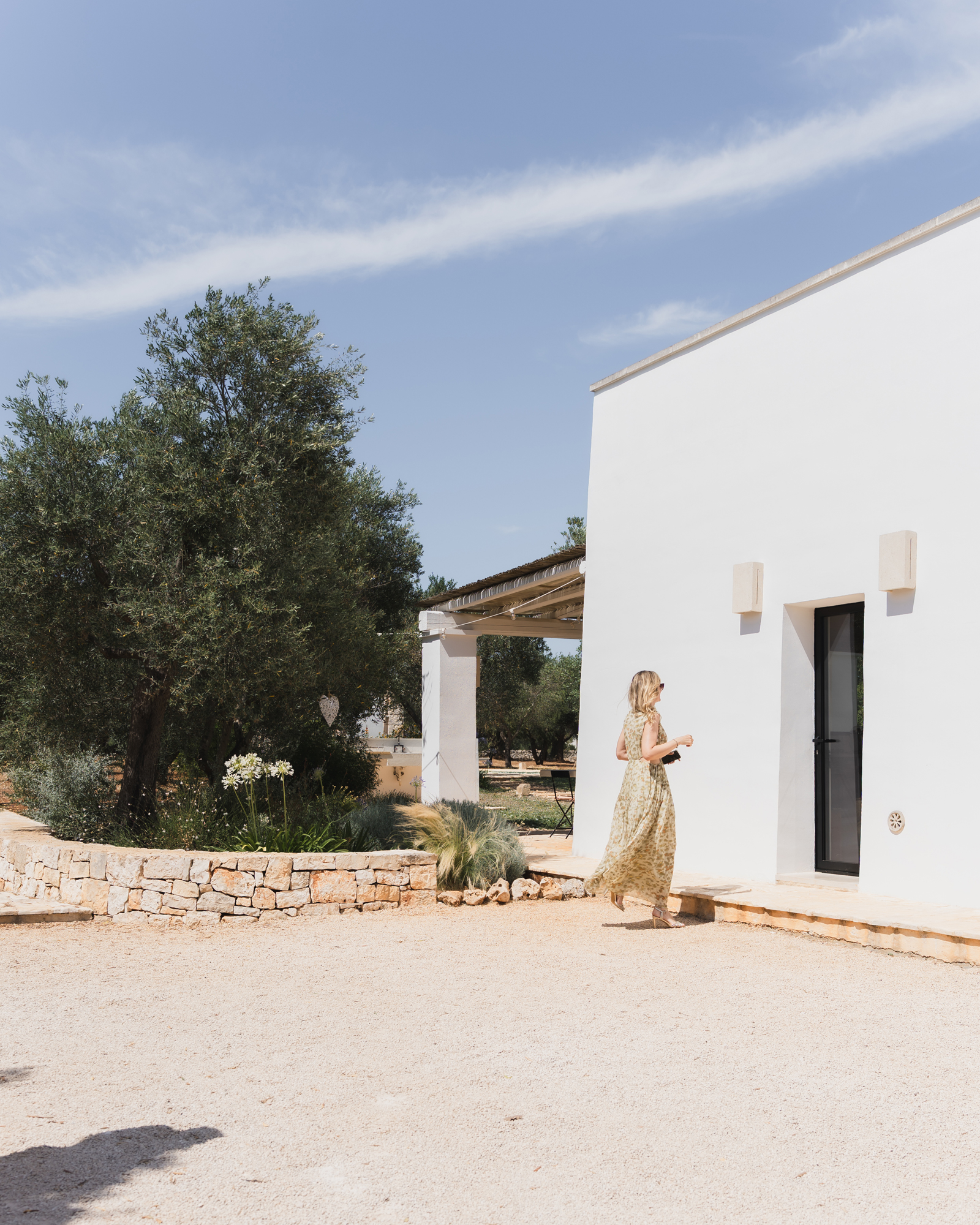 casa-boccadoro_farmhouse_puglia-italy_exterior-design.jpg
