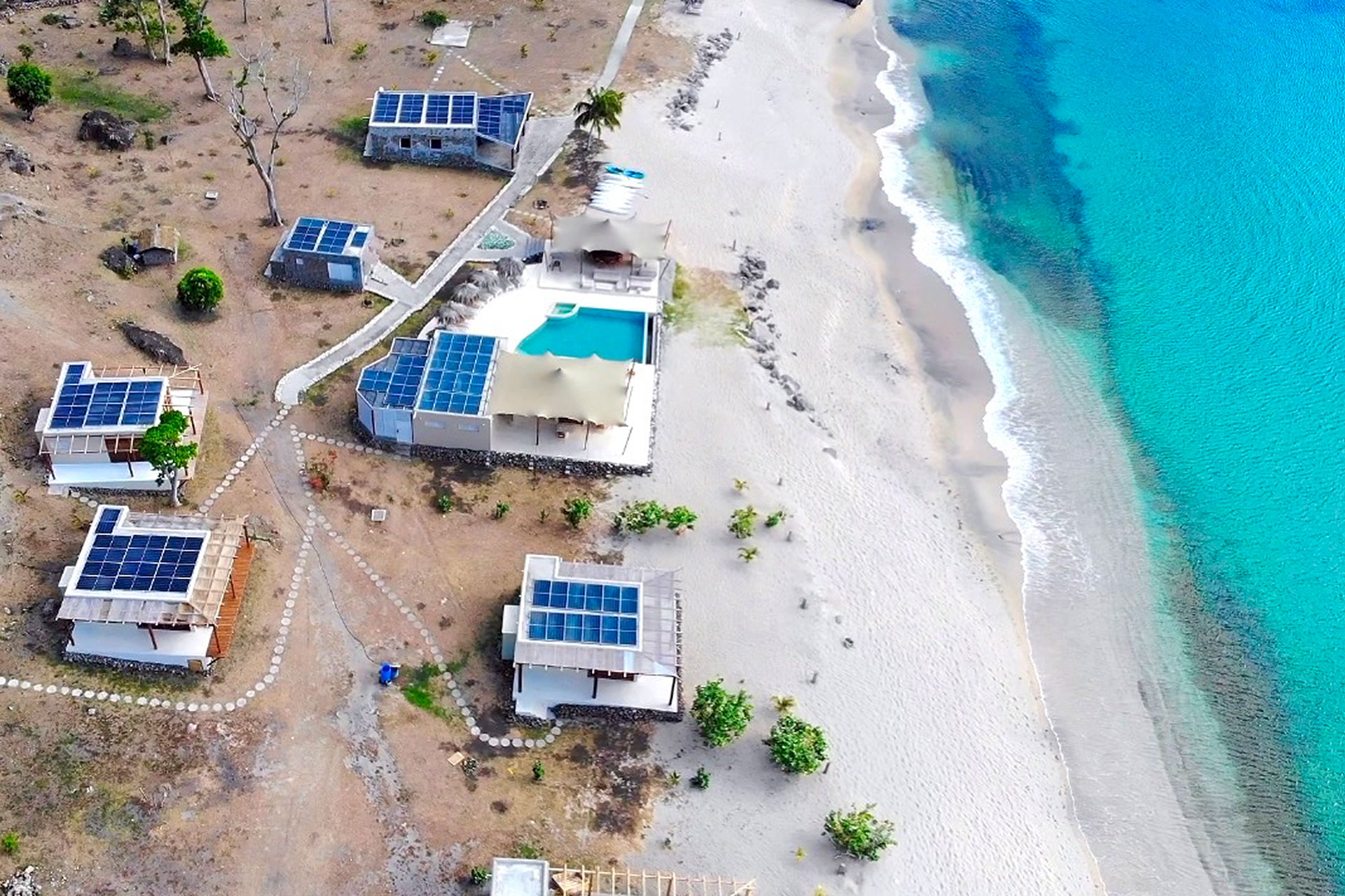 tenuta-chatham-bay_palapa_Union-Island-Saint-Vincent_exterior-drone-beach.jpg