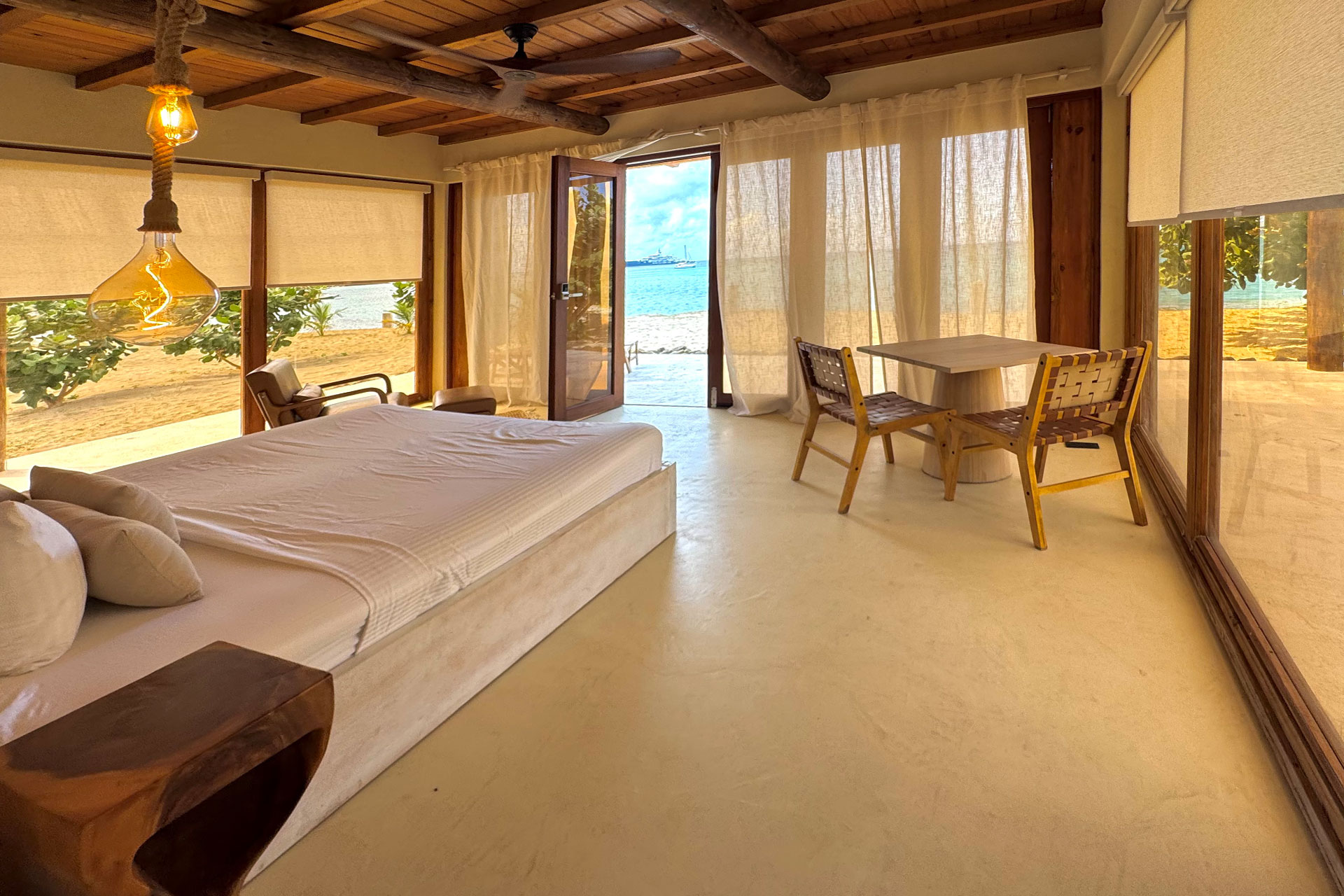 tenuta-chatham-bay_palapa_Union-Island-Saint-Vincent_interior-bedroom-space.jpg