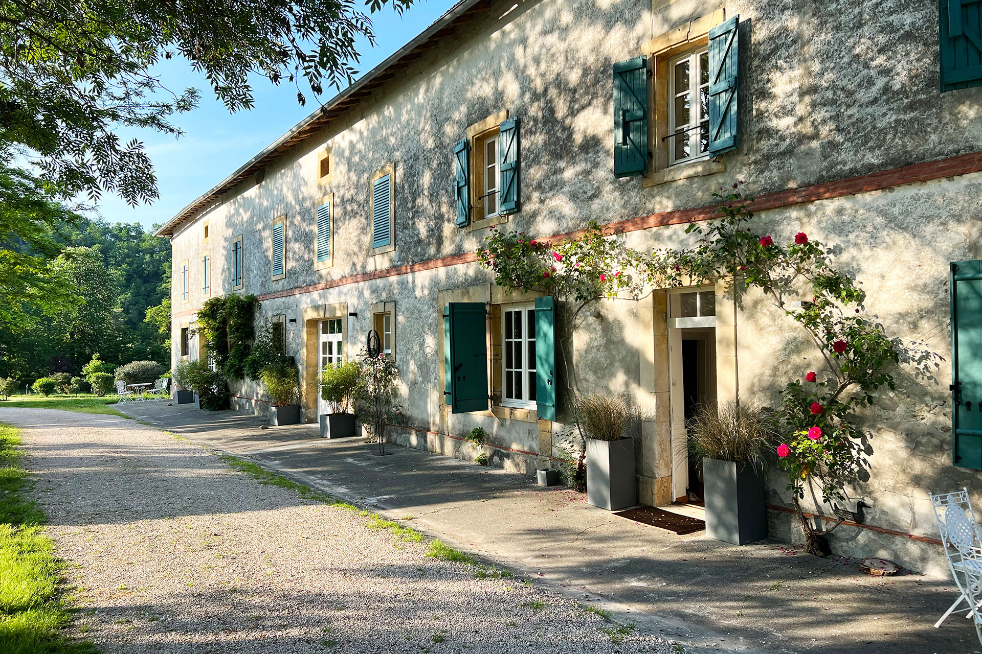 chateau-de-saint-martory_castle_Occitanie-france_exterior-facade.jpg