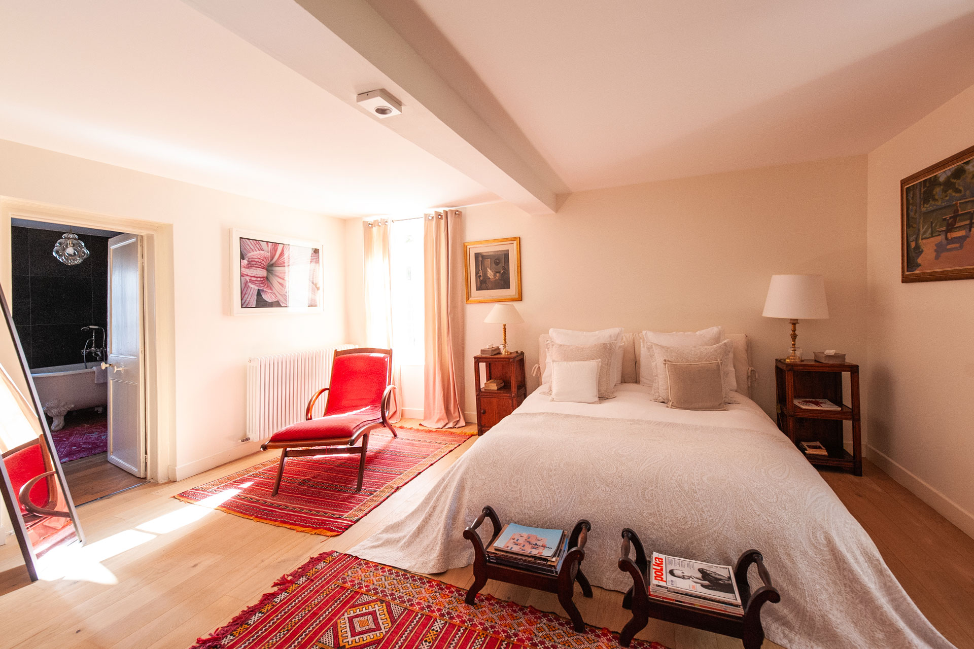 chateau-de-saint-martory_castle_Occitanie-france_interior-bed-space.jpg