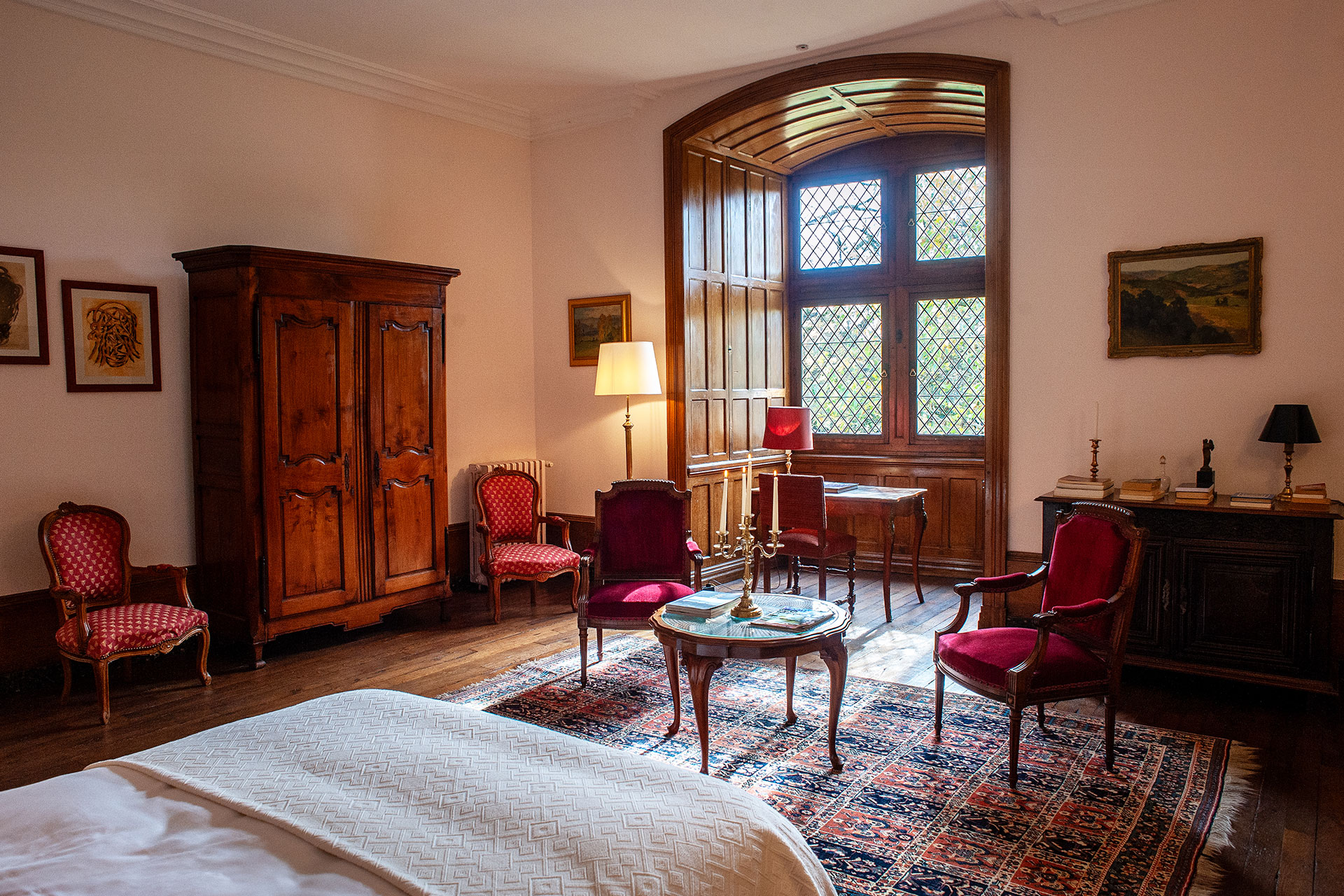 chateau-de-saint-martory_castle_Occitanie-france_interior-design.jpg