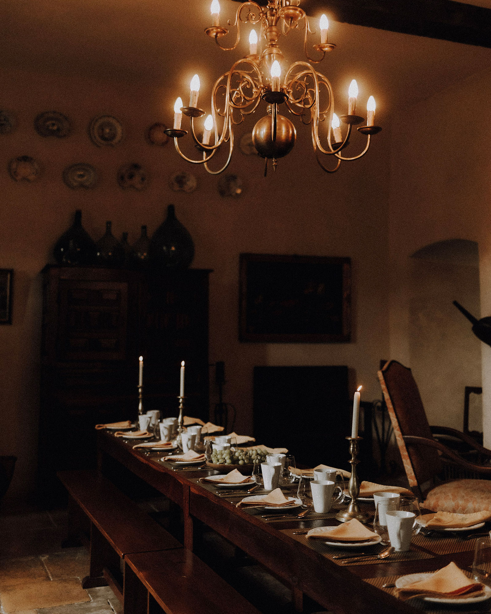 chateau-de-saint-martory_castle_Occitanie-france_interior-dining.jpg