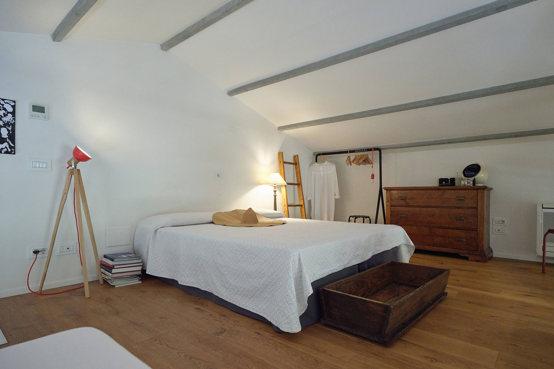 ospedaletto-57_estate_Emilia-Romagna-italy_interior-bed.jpg