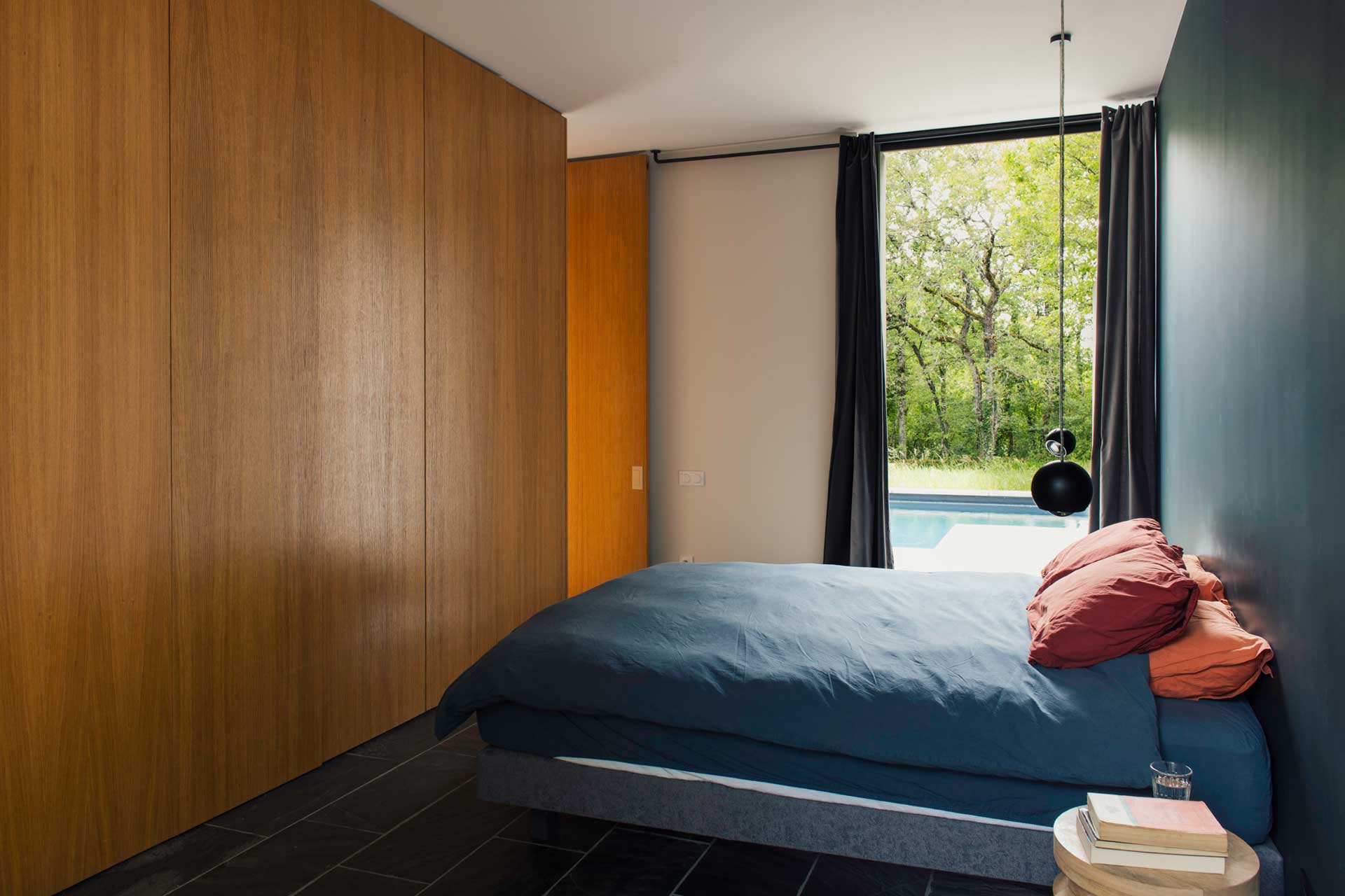 la-maison-h_villa_occitanie-france_interior-bedroom.jpg