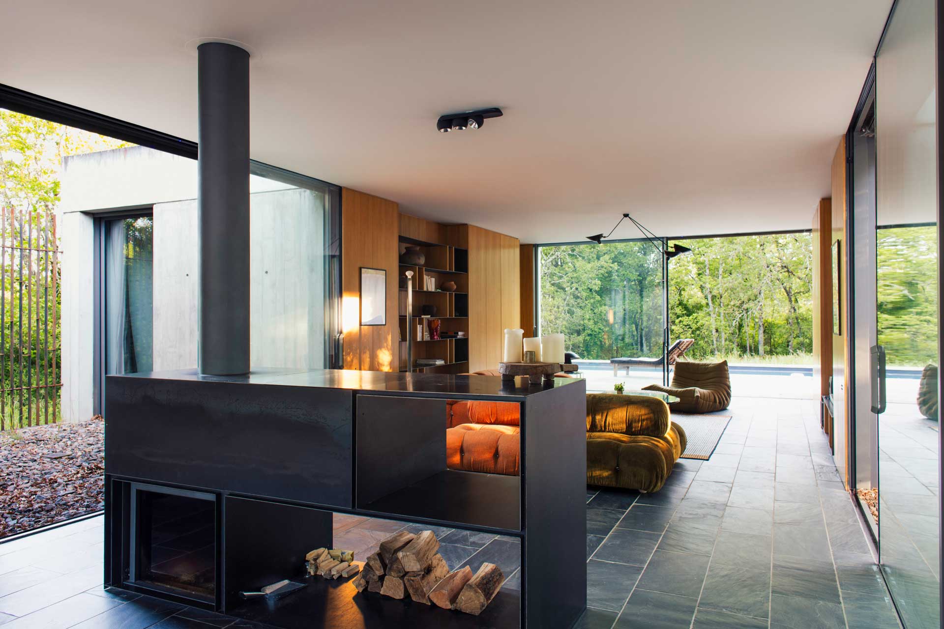 la-maison-h_villa_occitanie-france_interior-space.jpg