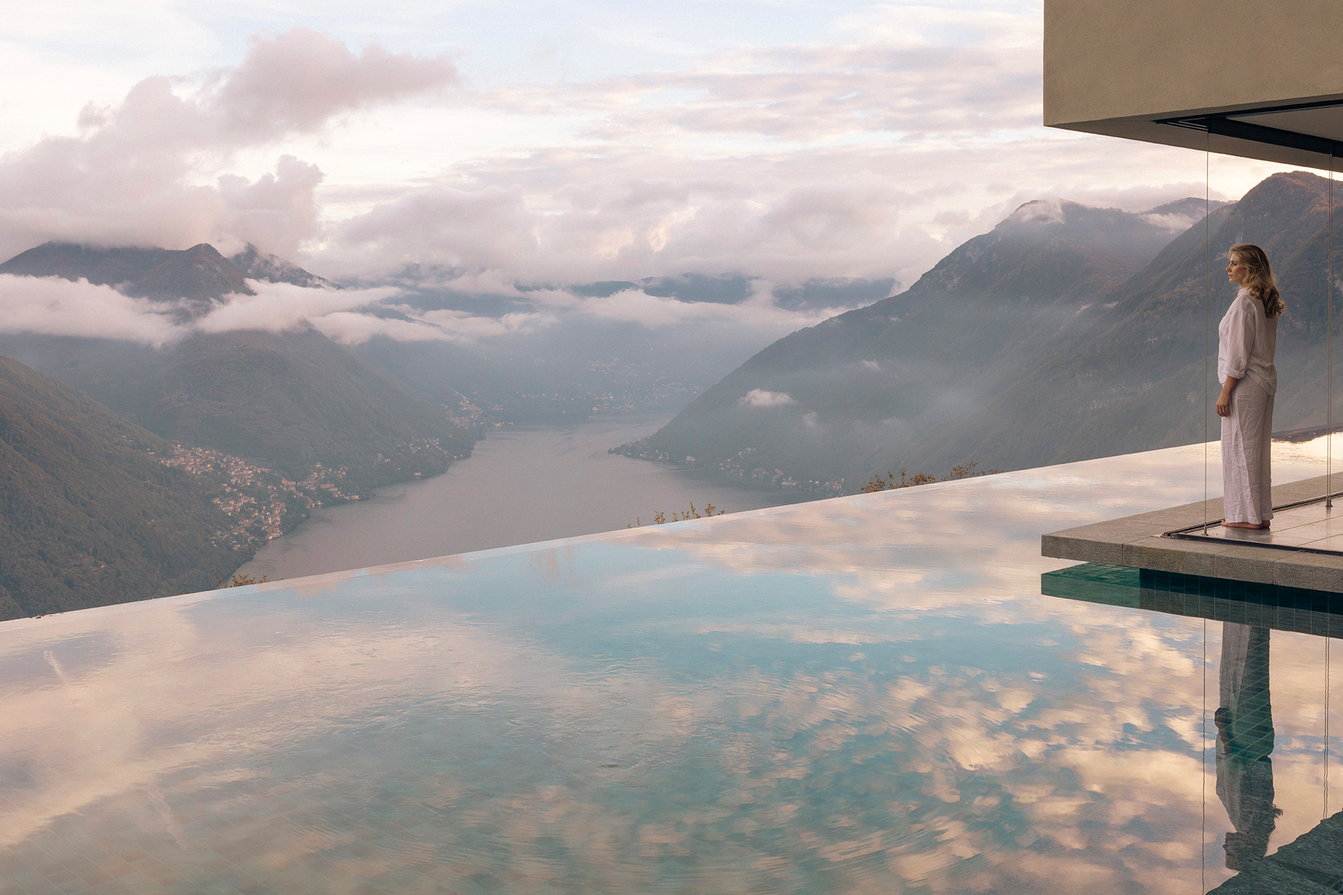 villa-peduzzi_villa_lake-como-italy_interior-pool.jpg