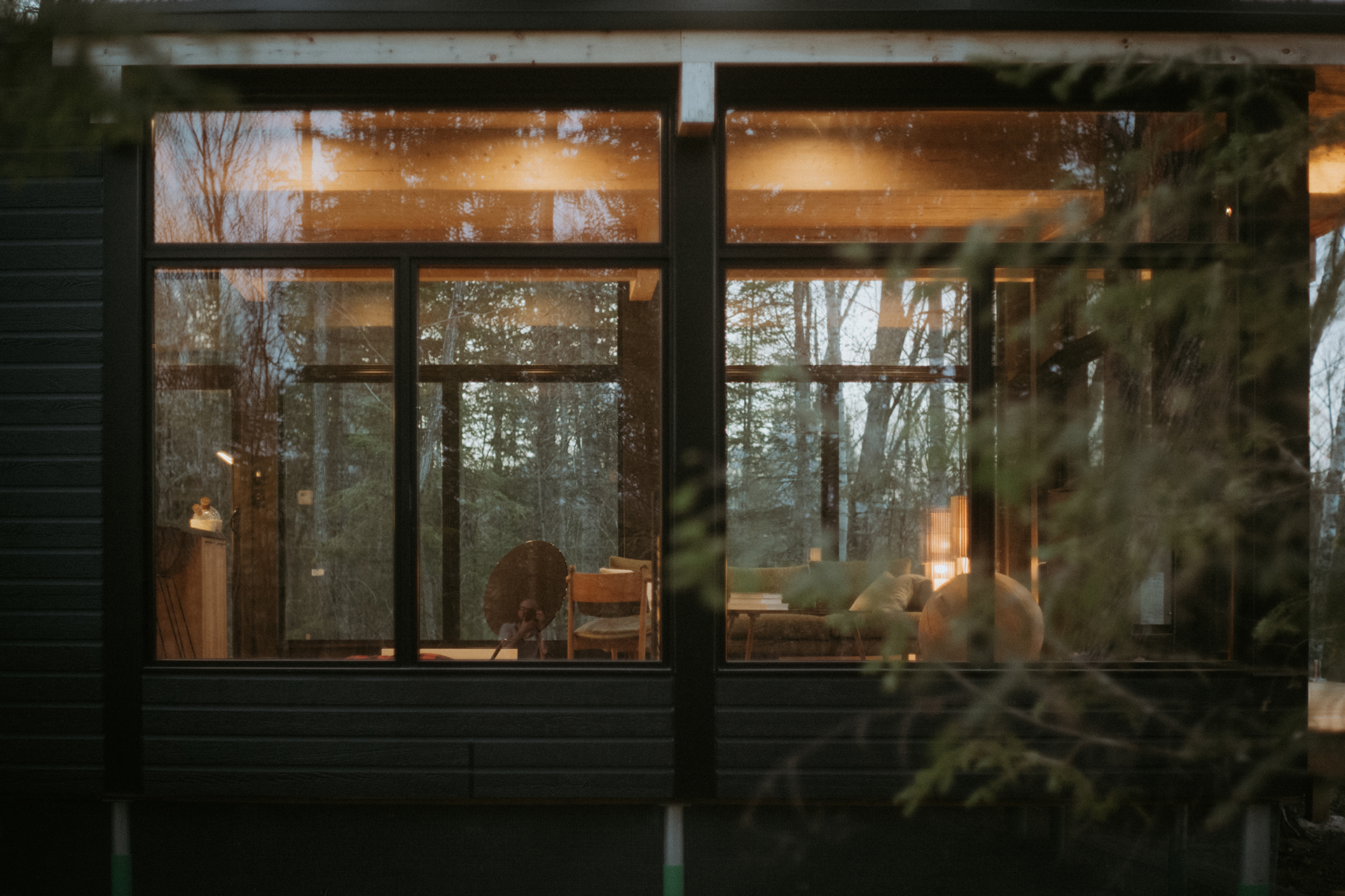 hintercabin-x_cabin_quebec-canada_exterior-facade-detail.jpg