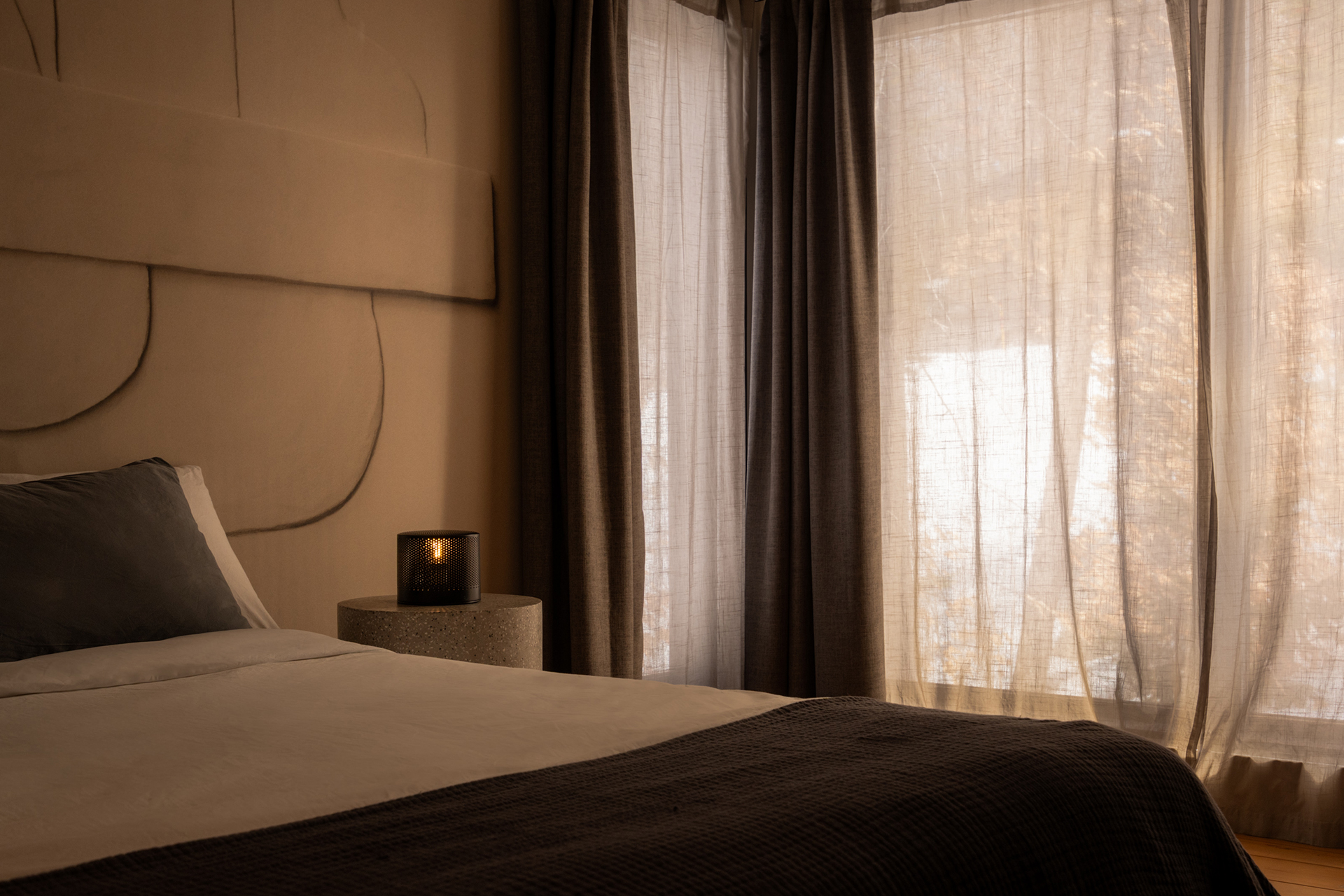hintercabin-x_cabin_quebec-canada_interior-bed-room.jpg