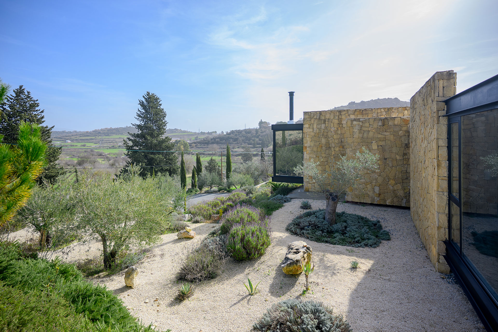 the-aiora-concept_villa_Paphos-cyprus_exterior-side-facadwe.jpg