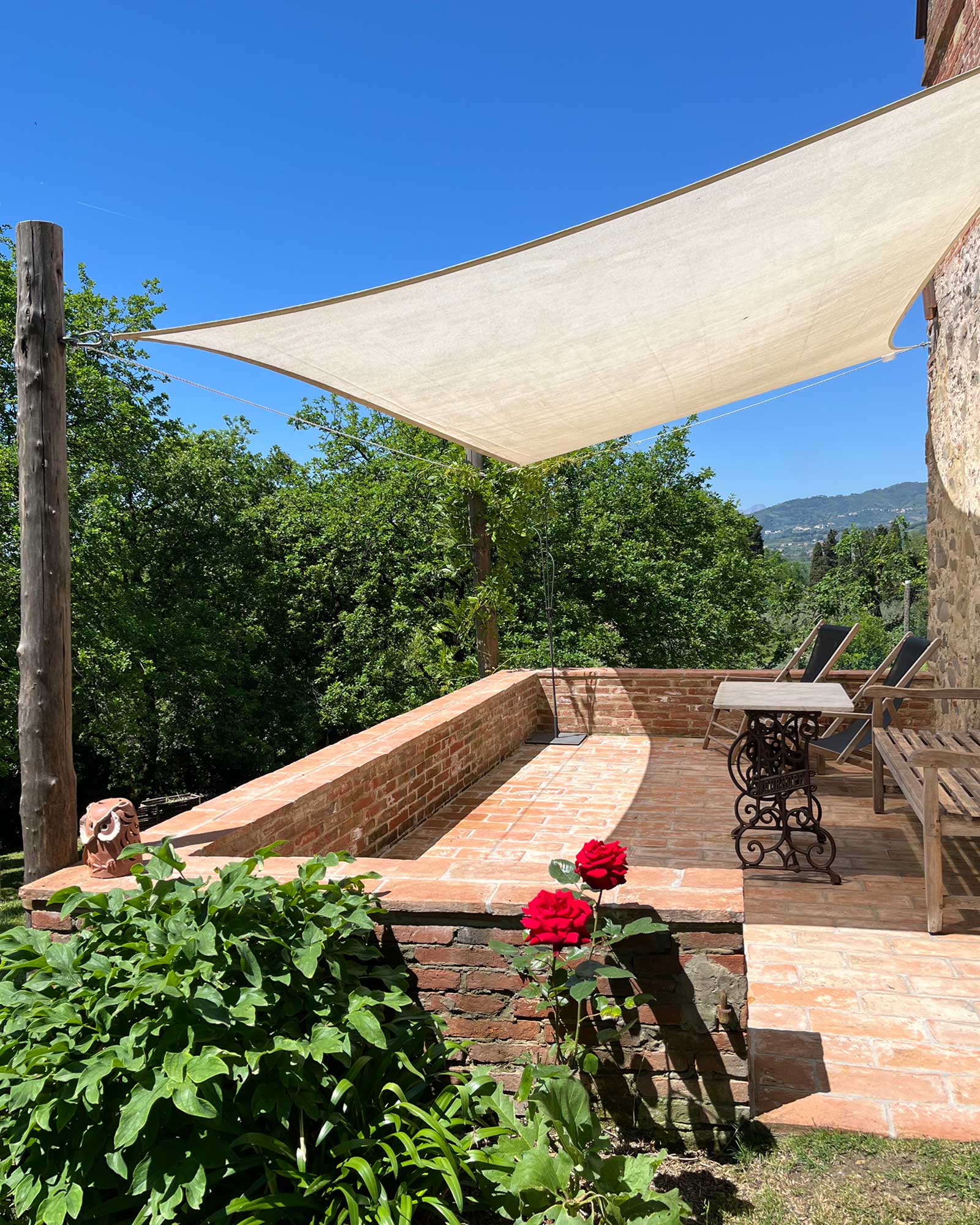 villa-carnicelli_estate_tuscany-italy_exterior-terrace.jpg