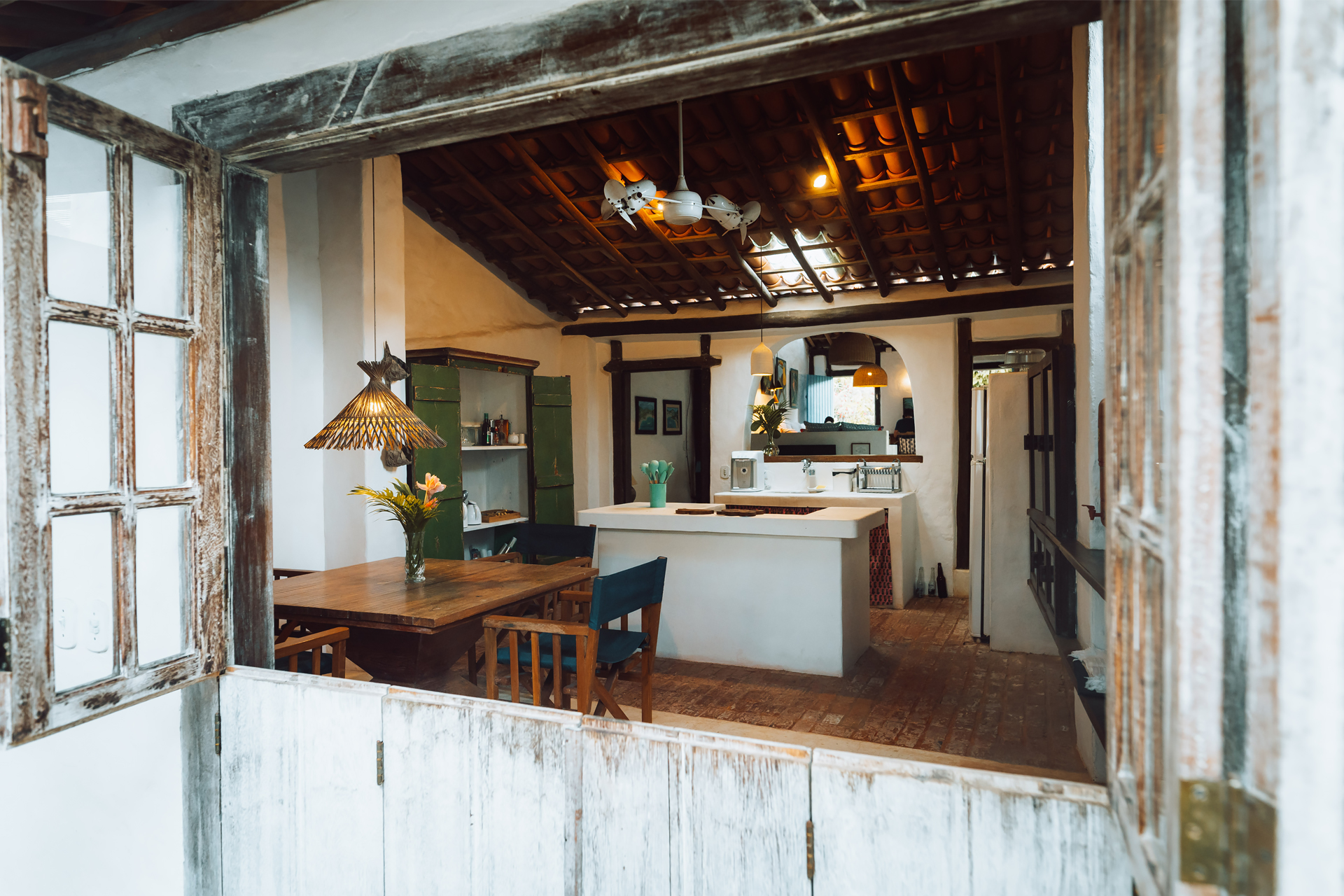 casa-dona-olava_house_trancoso_brazil_interior-through-window.jpg