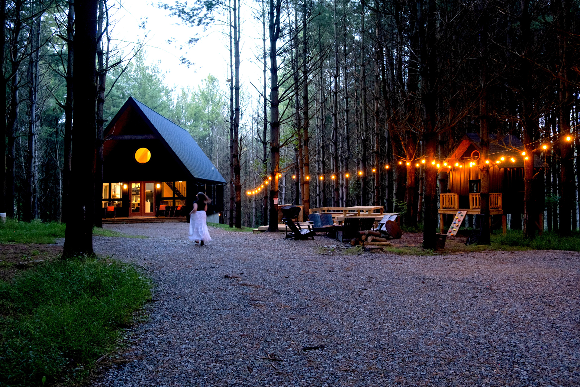 carpenters-cabin_cabin_ohio-usa_exterior-space.jpg