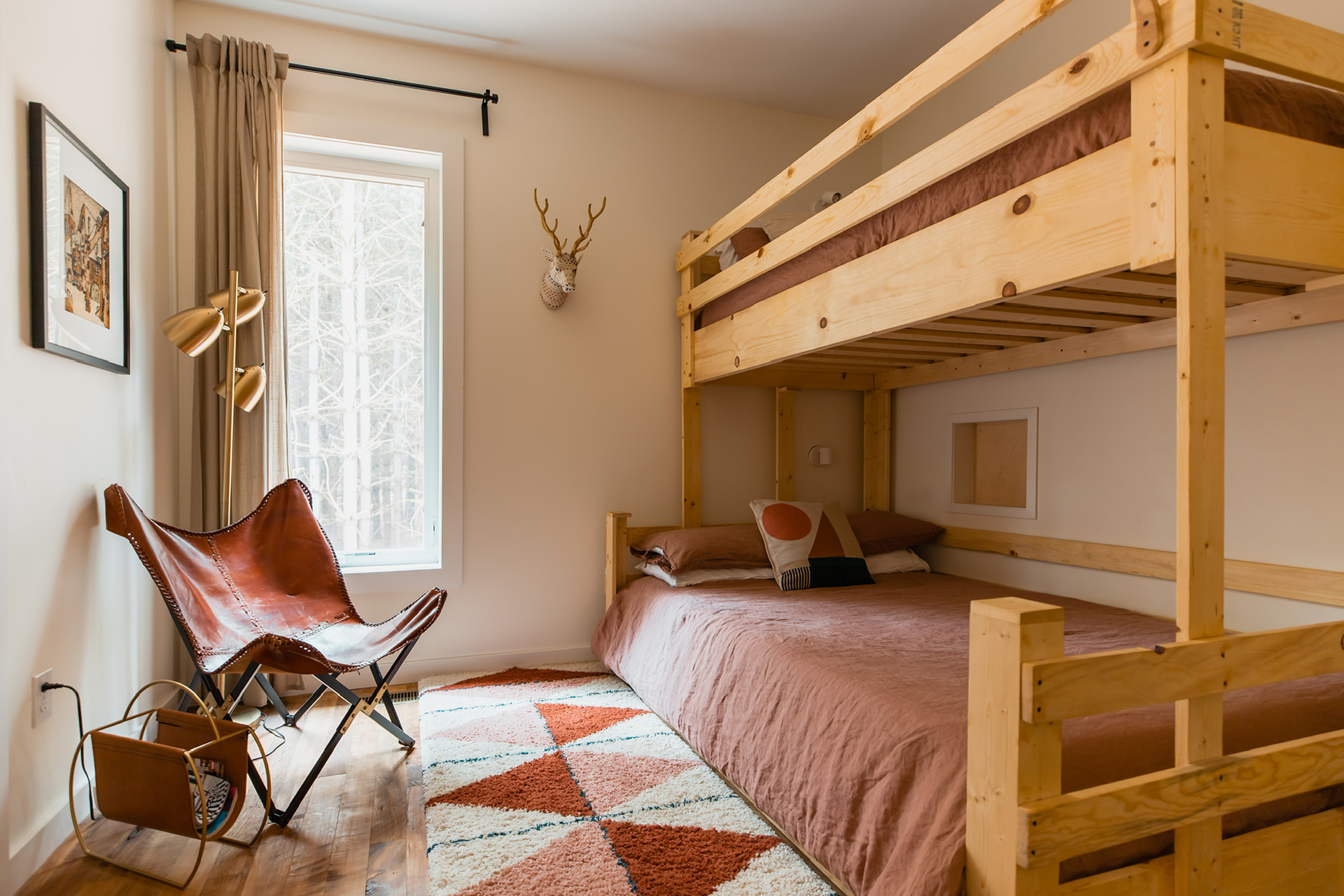 carpenters-cabin_cabin_ohio-usa_interior-bunk-beds.jpg
