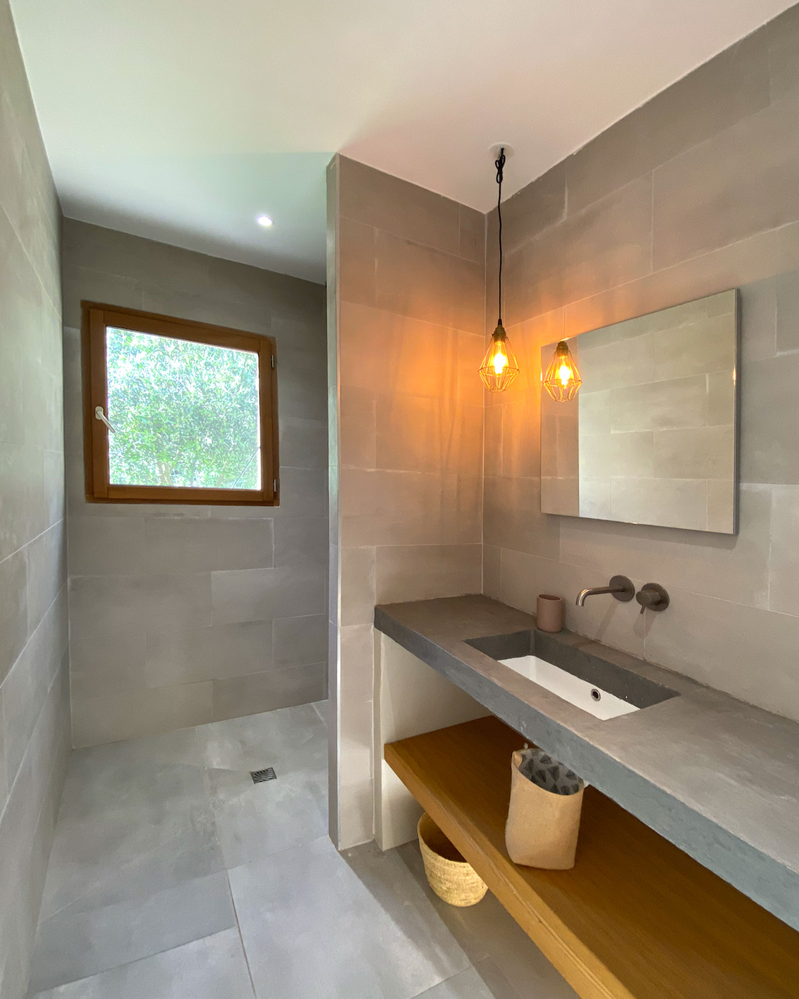 casa-paraso_house_corsica-france_interior-bath-room.jpg
