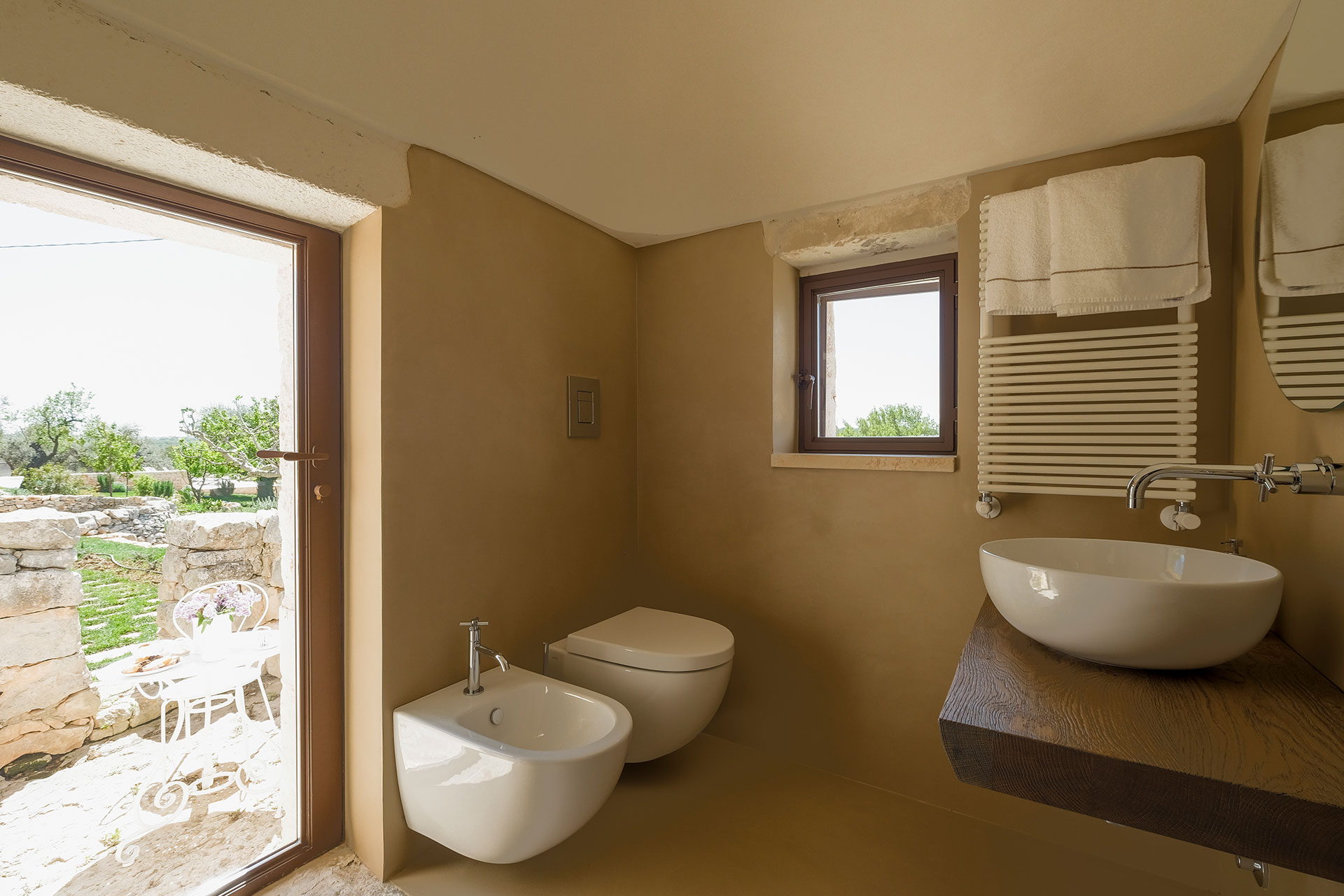 trulli-cantalanotte_trullo-puglia-italy-interior-bathroom-wc.jpg