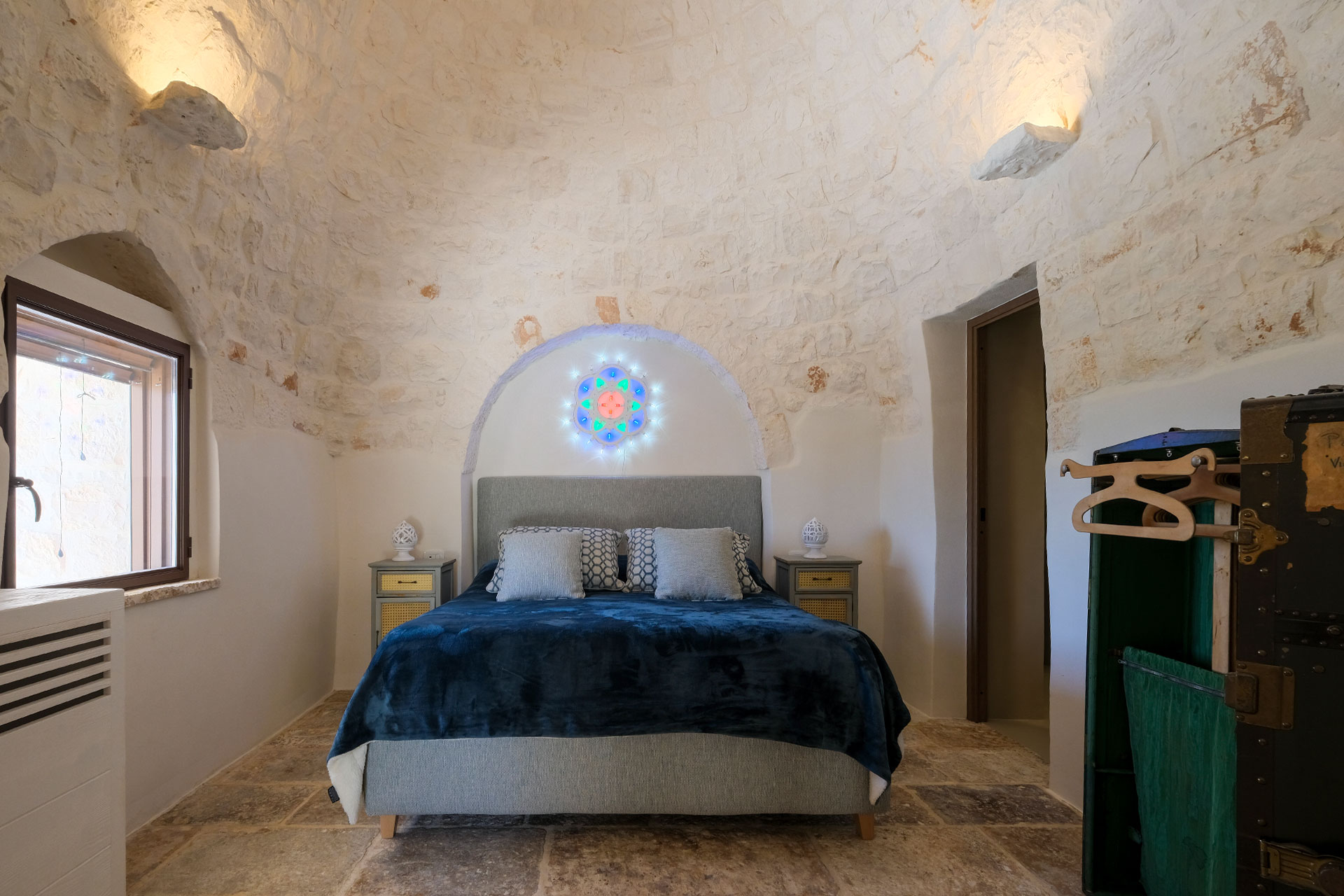 trulli-cantalanotte_trullo-puglia-italy-interior-bedroom-space.jpg