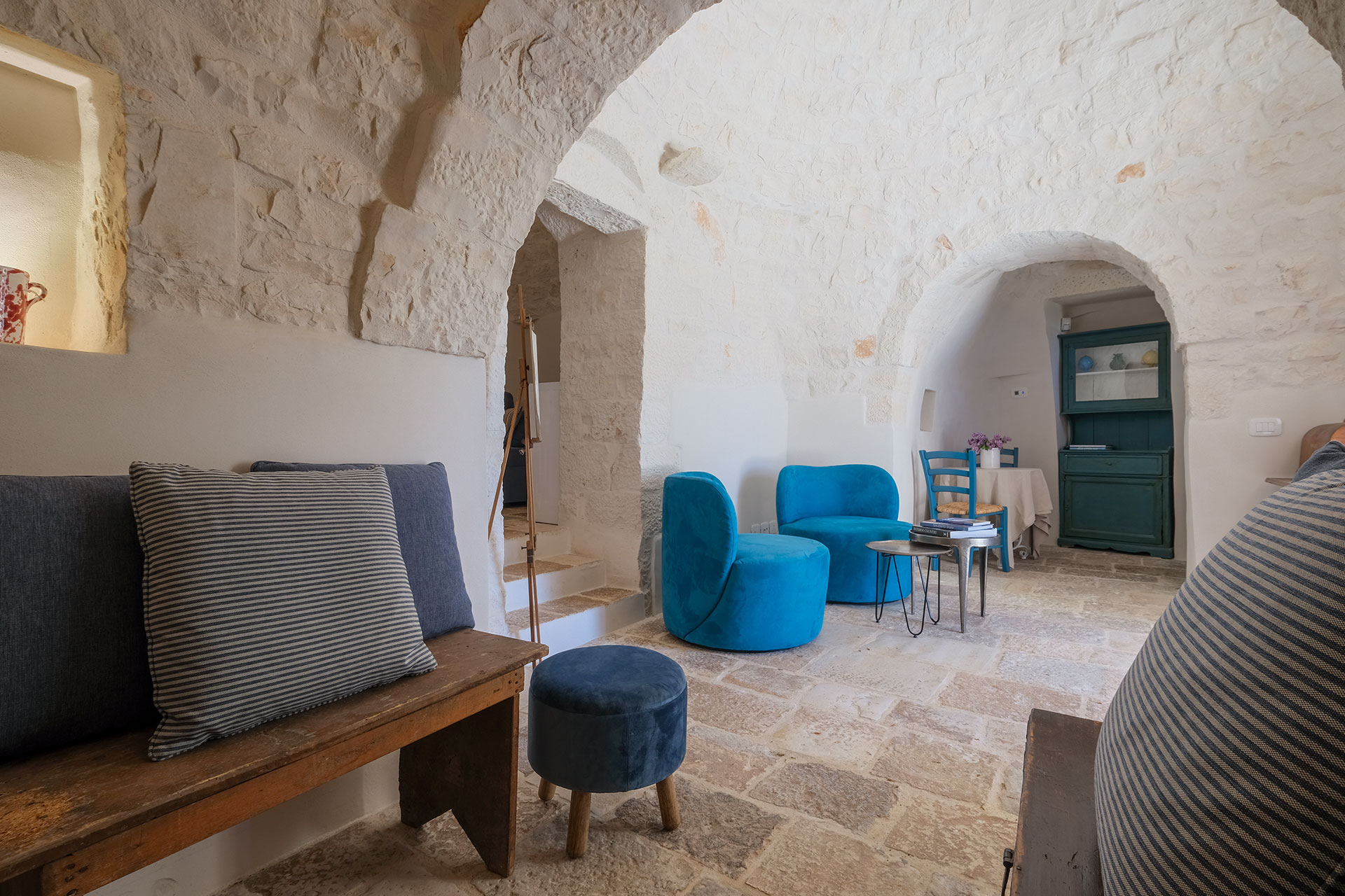 trulli-cantalanotte_trullo-puglia-italy-interior-space-room.jpg