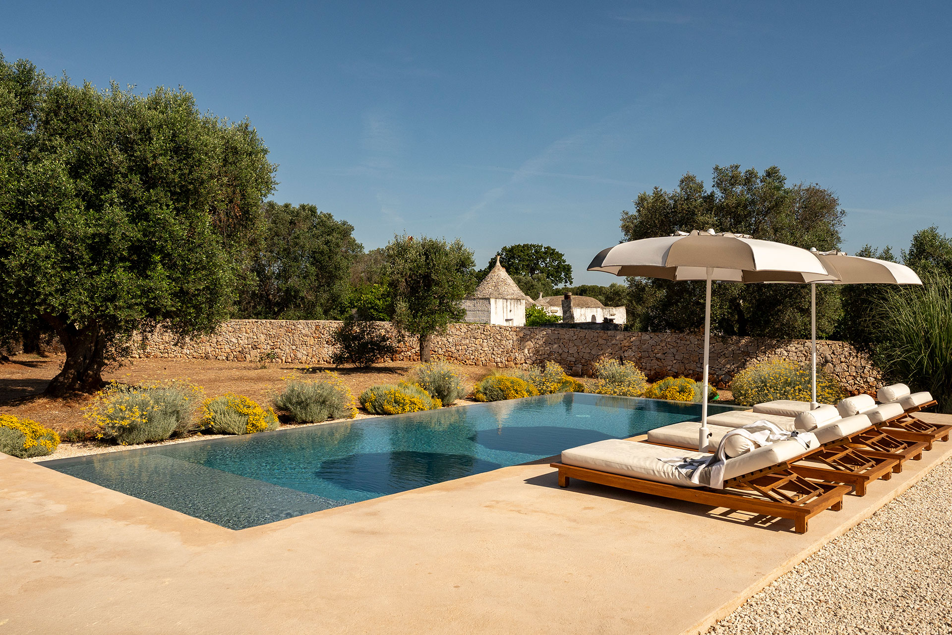 trulli-petramyrta_trullo_puglia-italy_exterior-design-pool.jpg