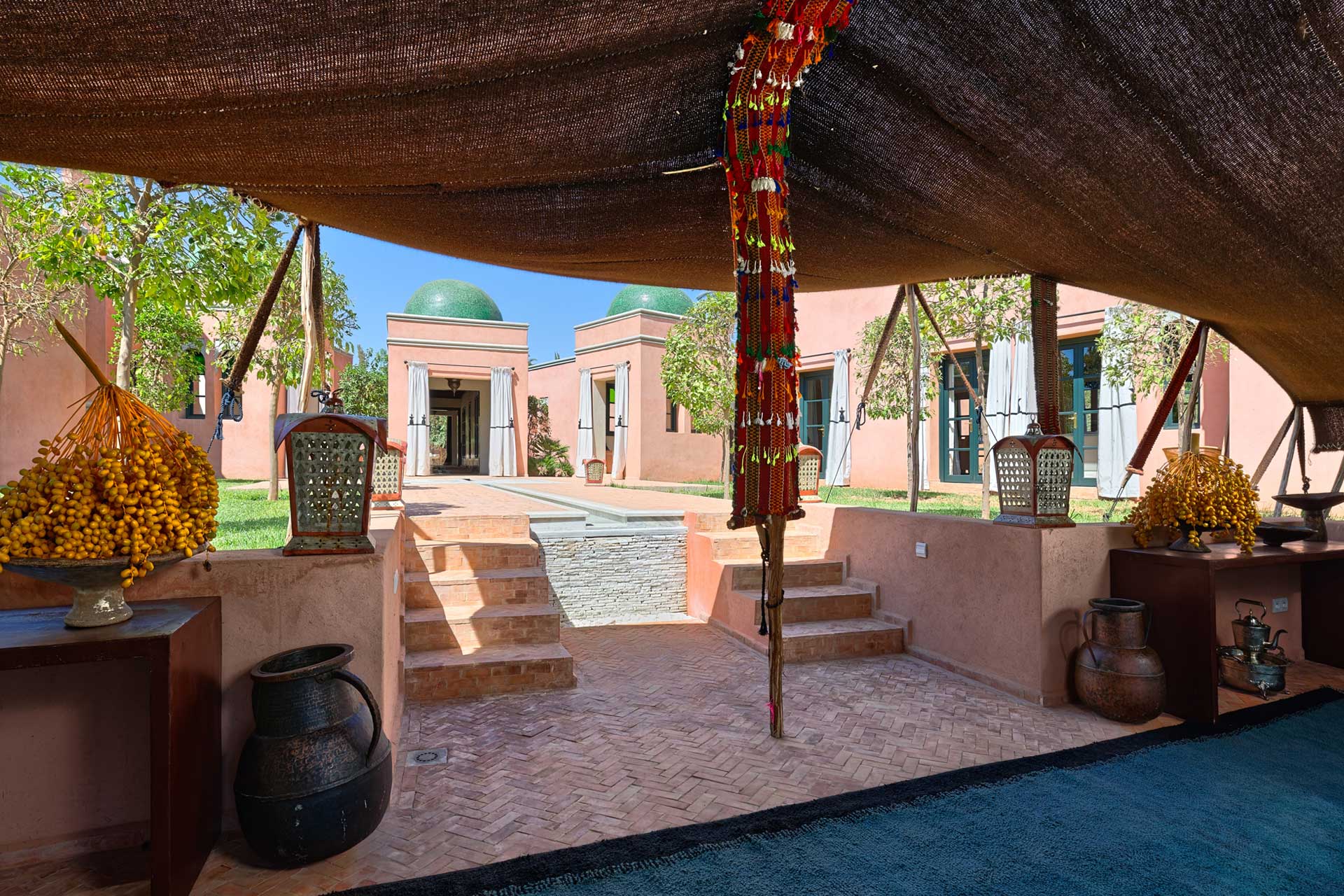 ezzahra_estate_marrakech-morocco_villa-Azzaytouna_exterior-terrace-design.jpg