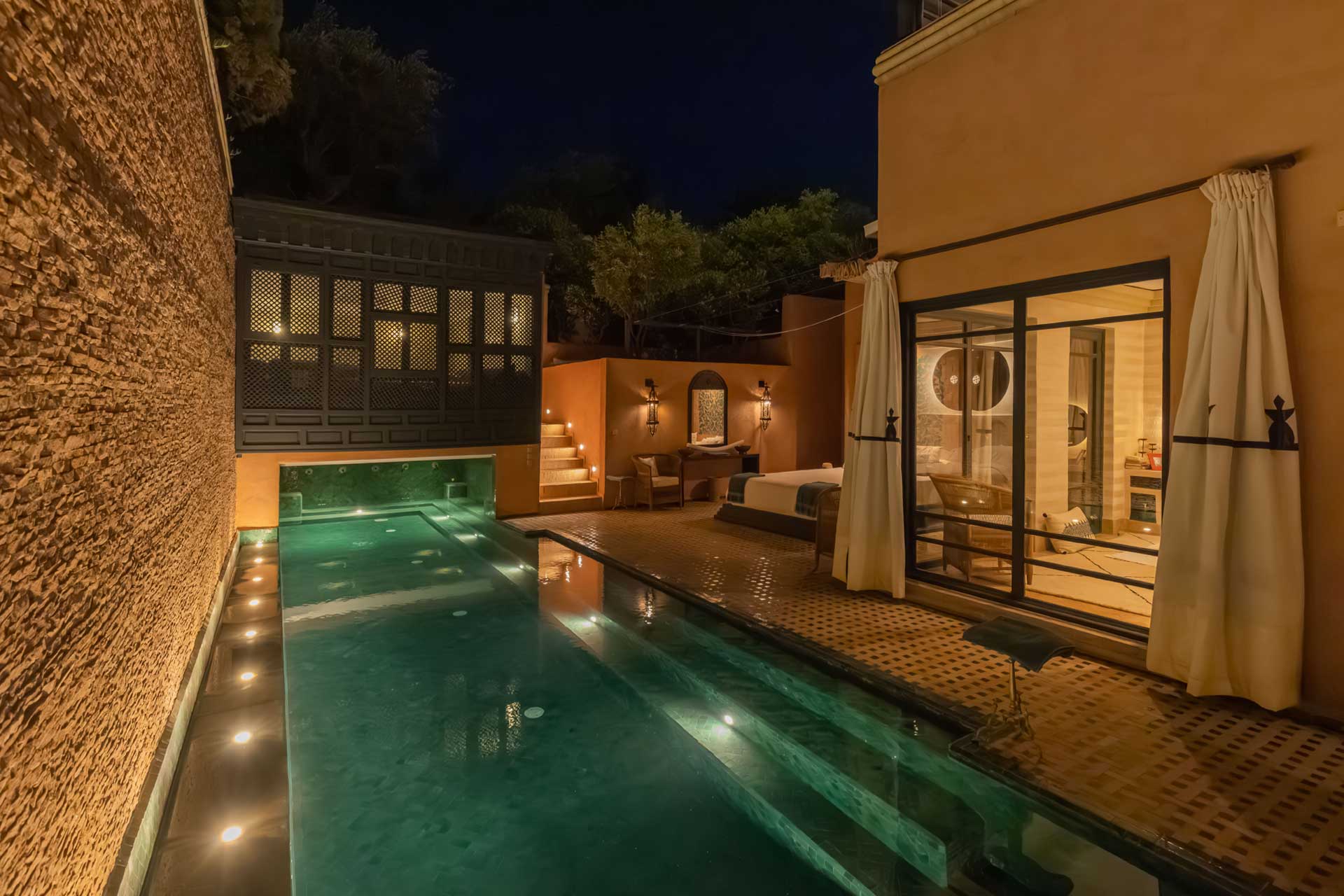 ezzahra_estate_marrakech-morocco_villa-Alkhozama_exterior-pool.jpg