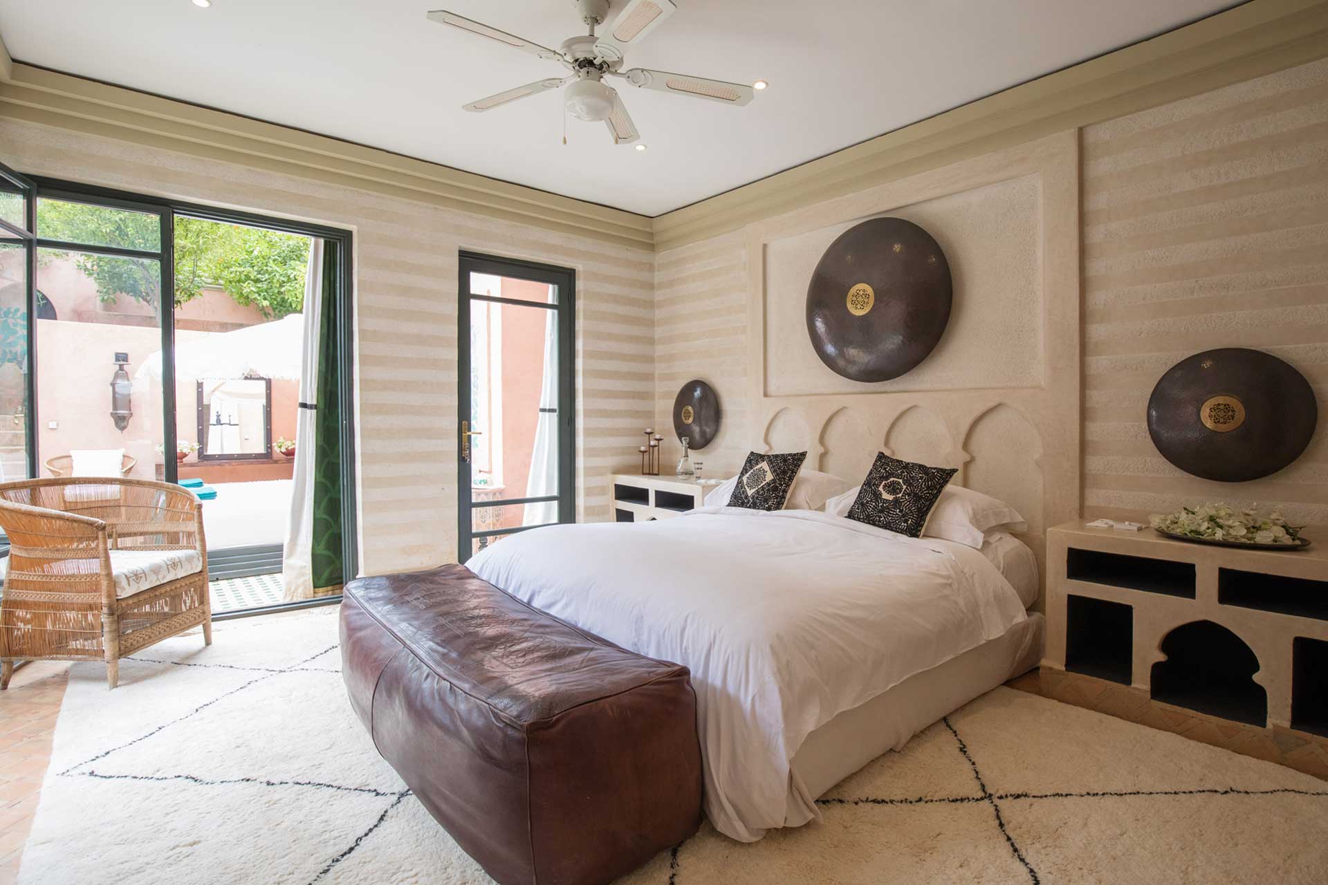 ezzahra_estate_marrakech-morocco_villa-Alkhozama_interior-bedroom.jpg