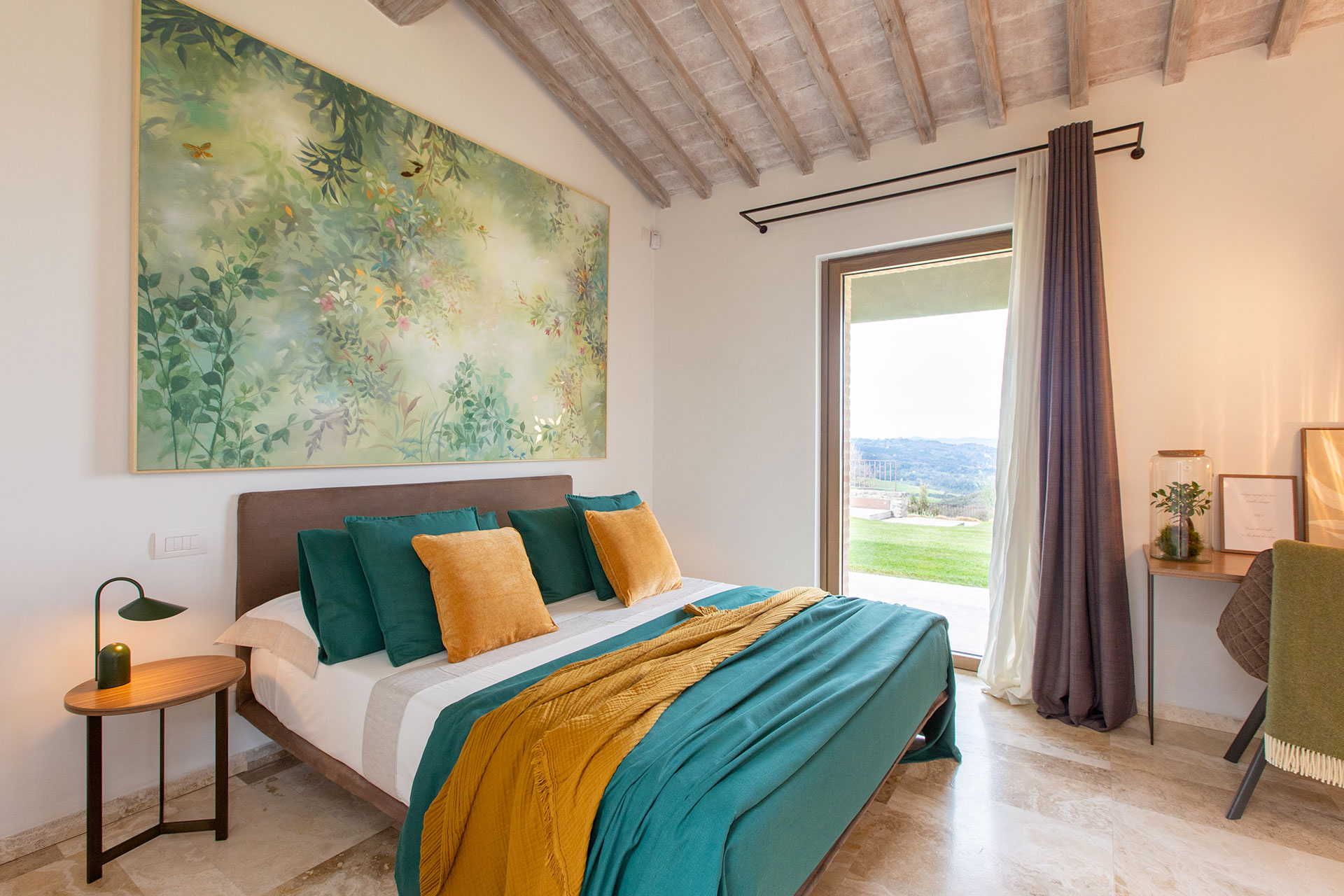 villa-volterra_country-house_tuscany-italy_interior-bedroom-aria.jpg