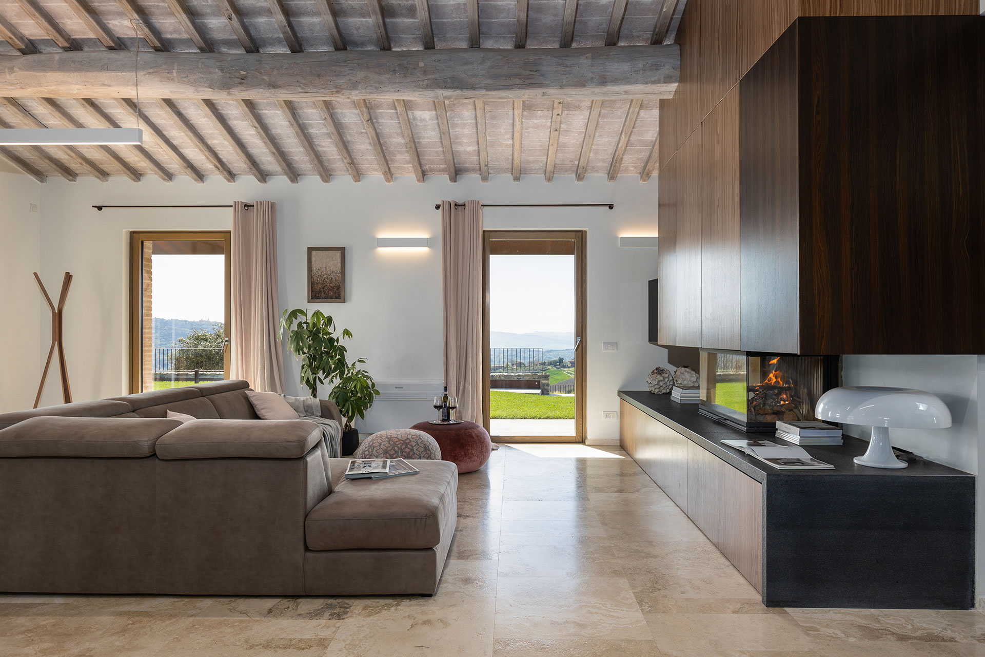 villa-volterra_country-house_tuscany-italy_interior-window.jpg
