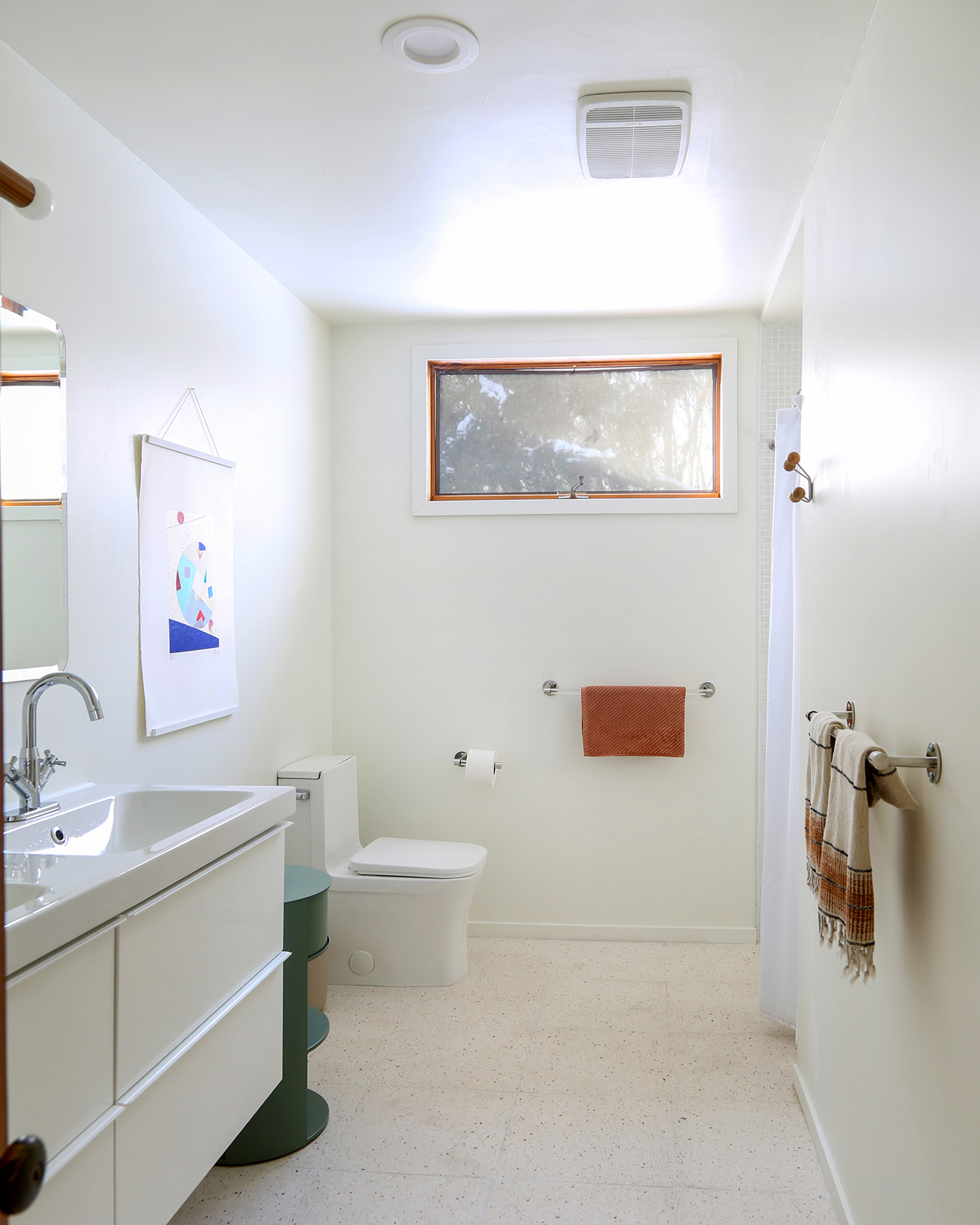the-hurley_house_hurleyville-new-york-usa_interior-bathroom-wc.jpg