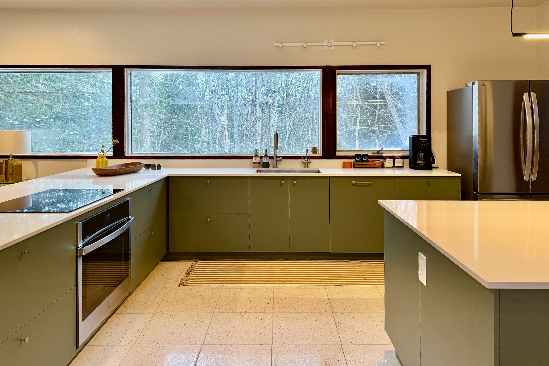 the-hurley_house_hurleyville-new-york-usa_interior-design-kitchen.jpg