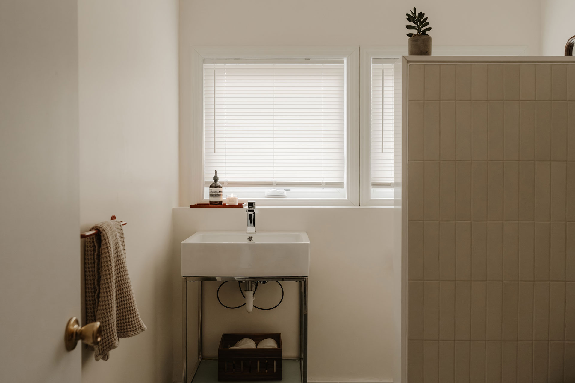 the-hurley_house_new-york-usa_interior-bath-room-design.jpg
