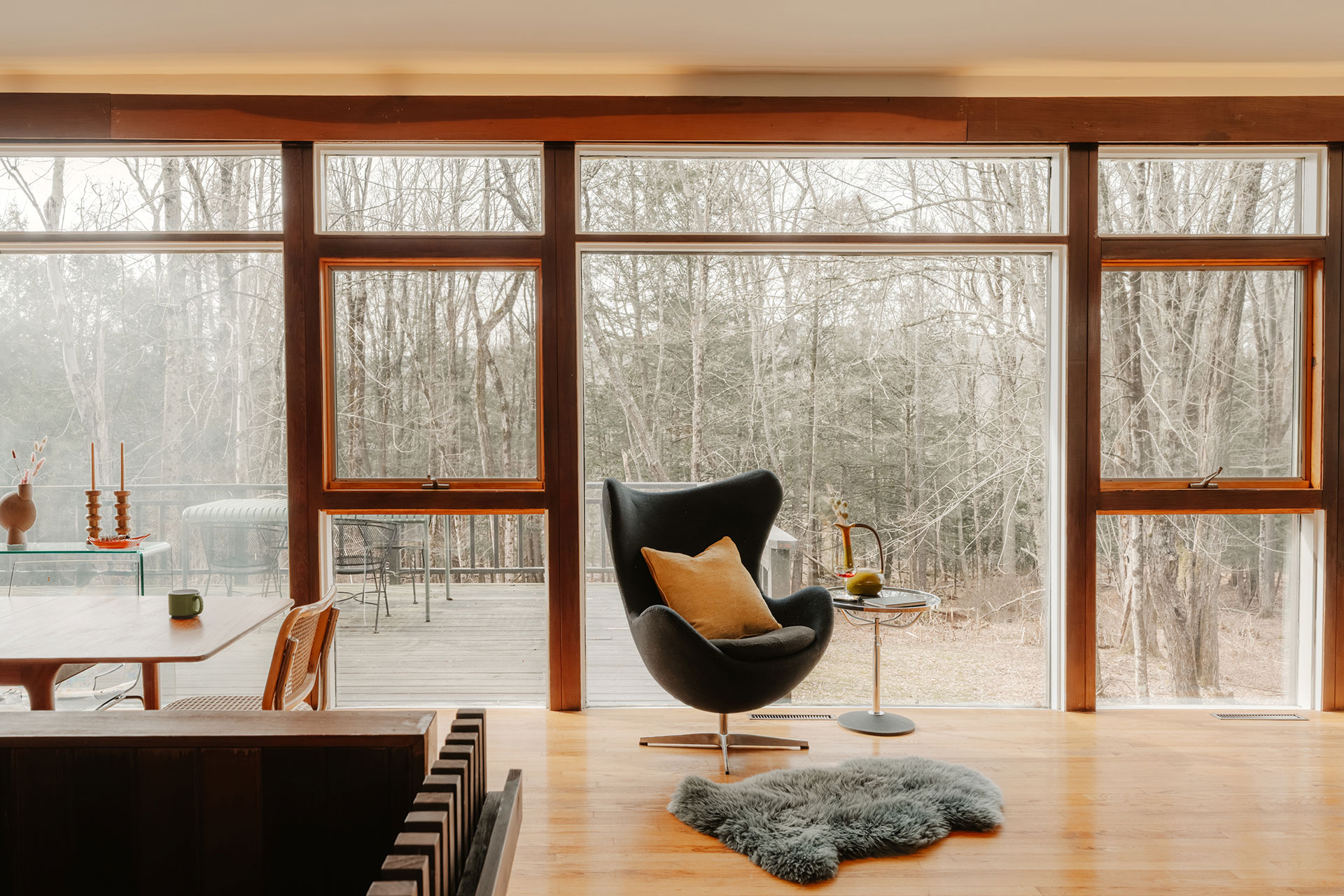 the-hurley_house_new-york-usa_interior-chair.jpg