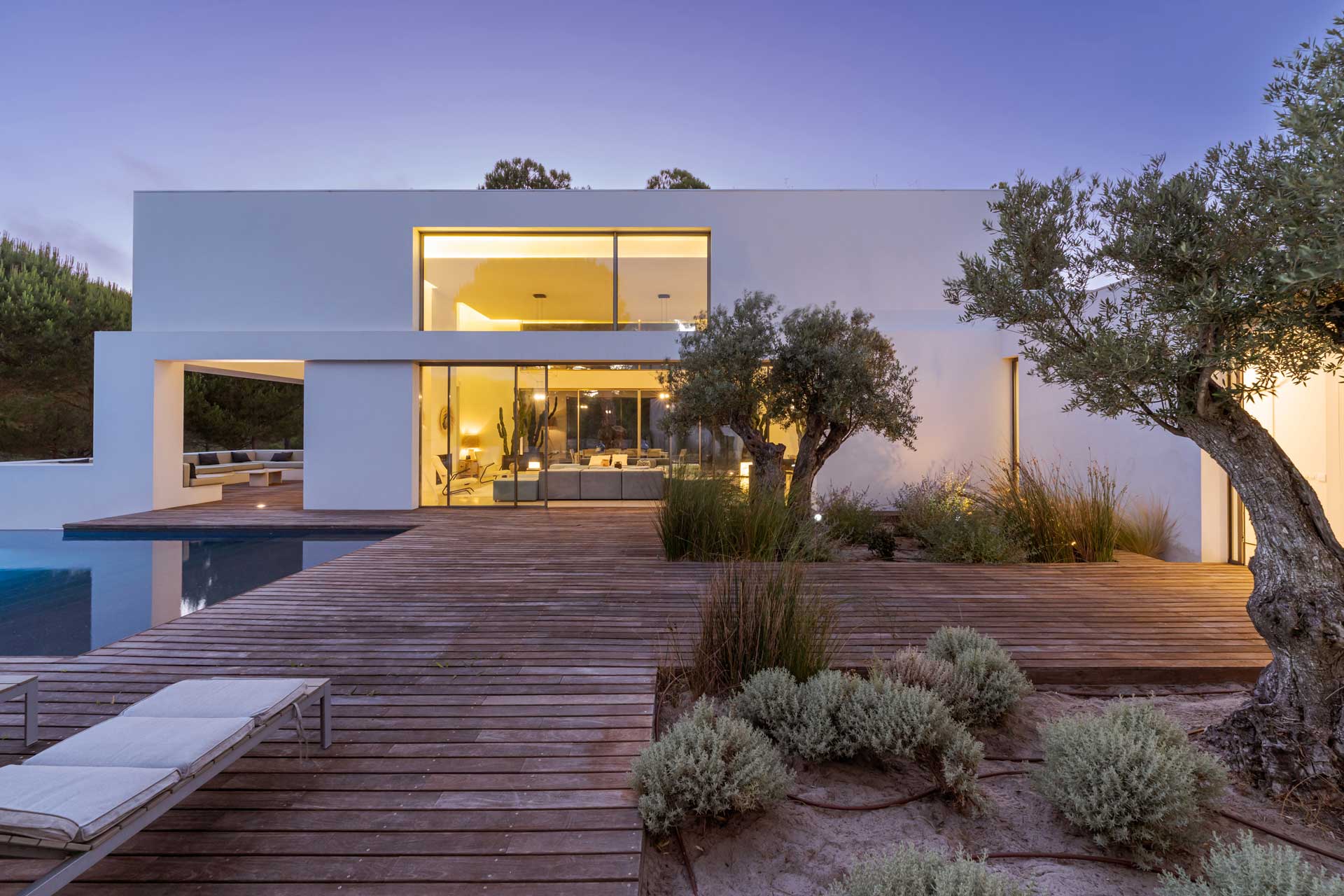 villa-magnolia_villa_comporta-setubal-portugal_exterior-night.jpg