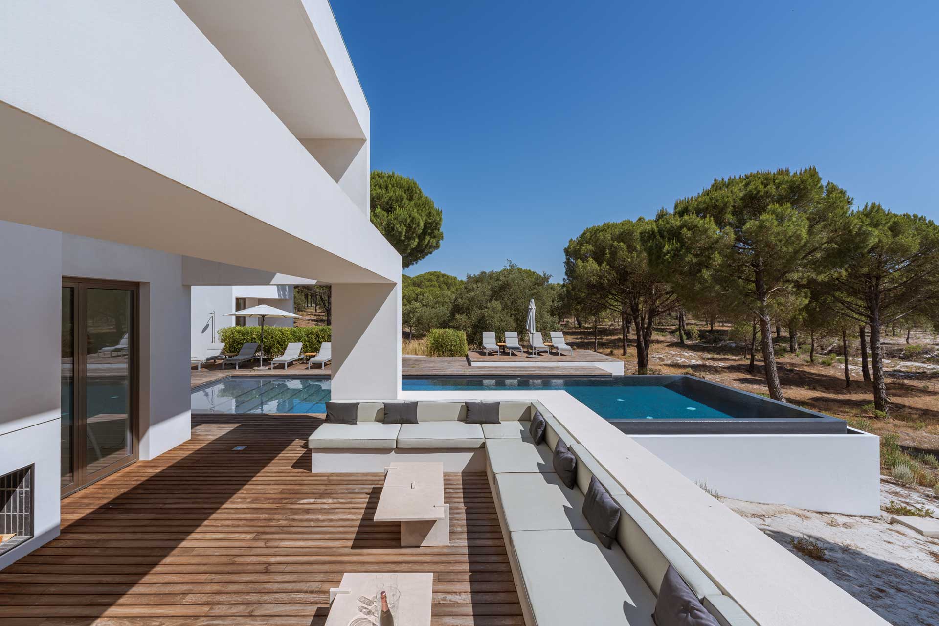 villa-magnolia_villa_comporta-setubal-portugal_exterior-terrace-view.jpg