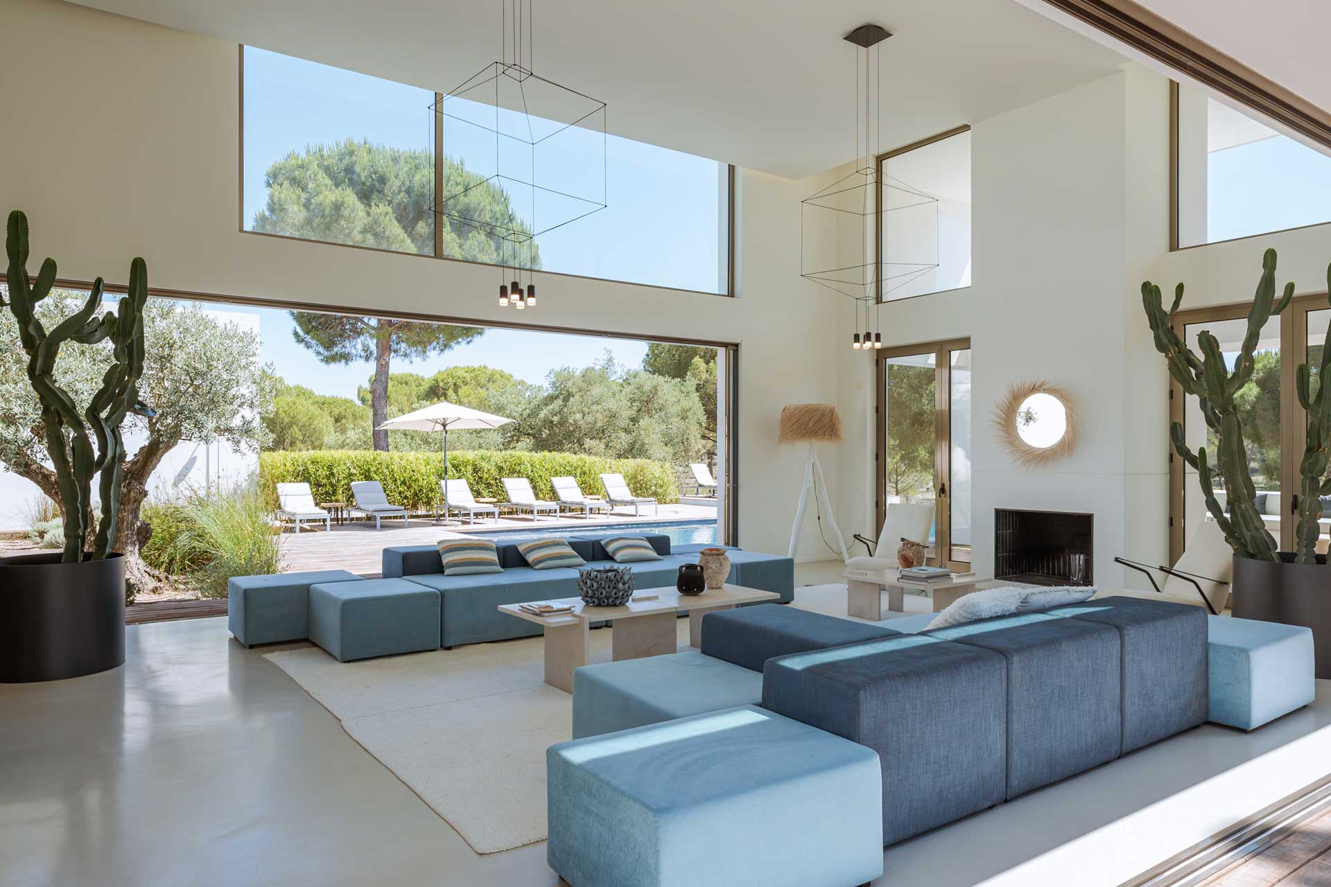villa-magnolia_villa_comporta-setubal-portugal_interior-living-room.jpg