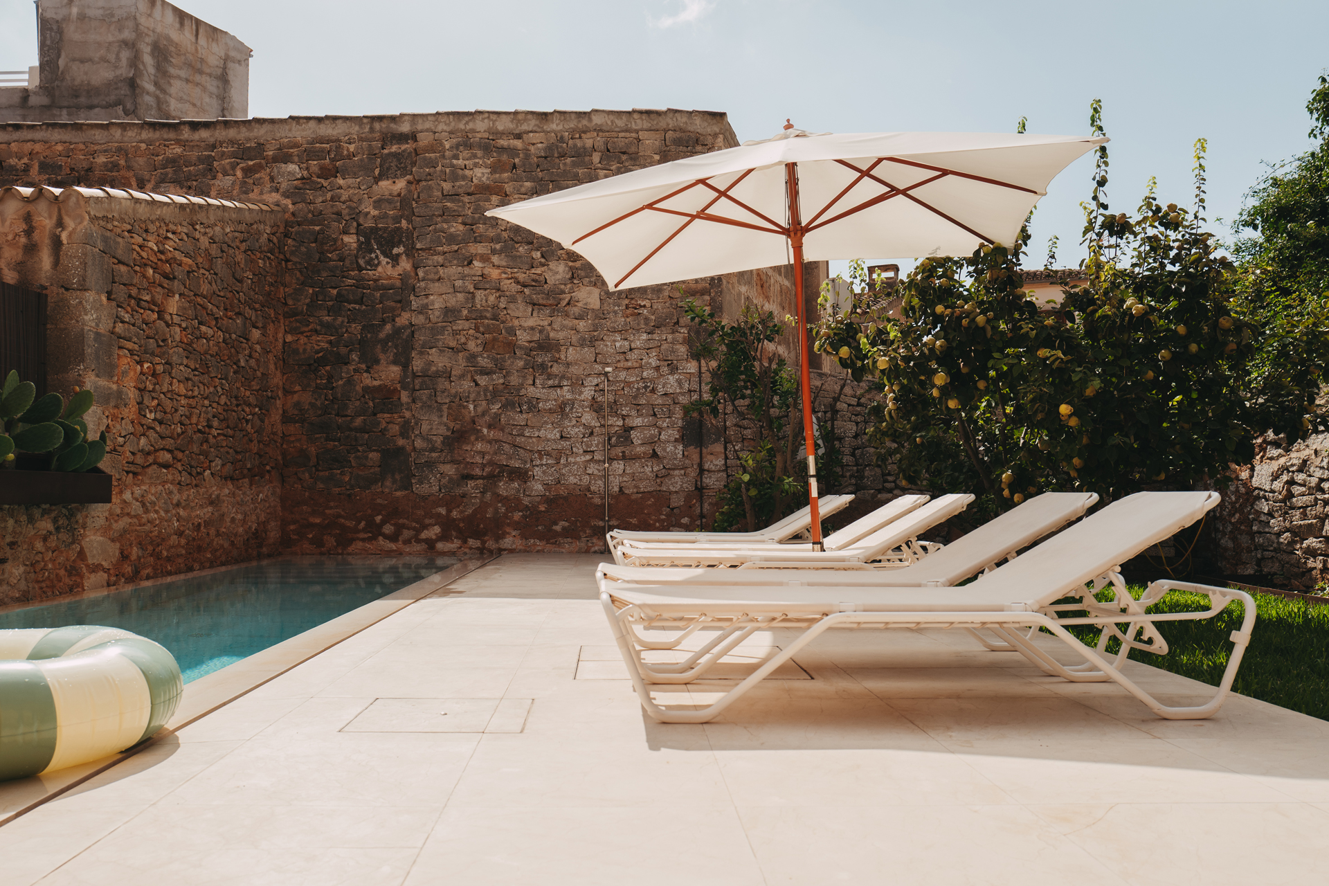 cas-padri-pons_townhouse_Illes-Balears-spain_exterior-pool.jpg