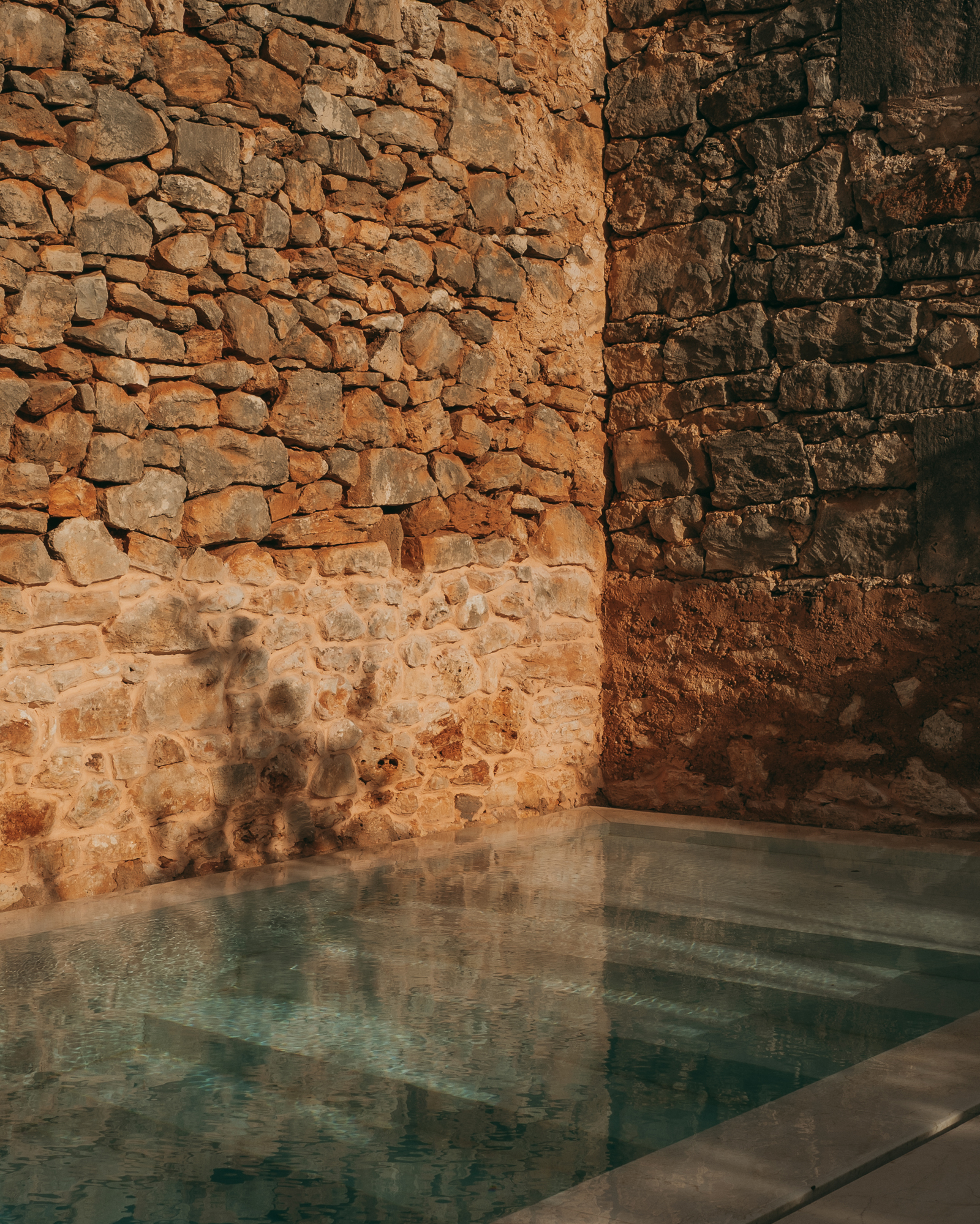 cas-padri-pons_townhouse_Illes-Balears-spain_exterior-pool-light.jpg