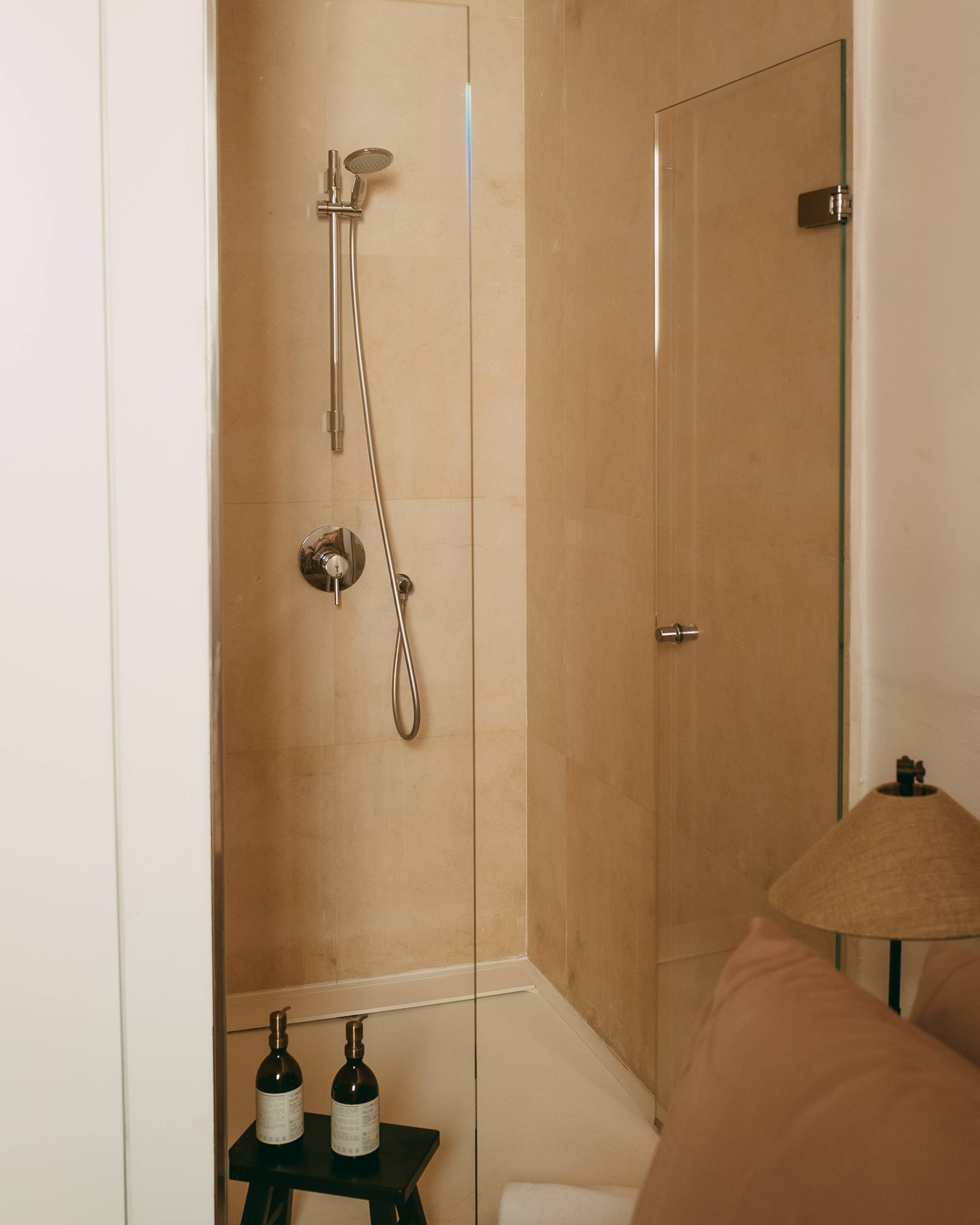 cas-padri-pons_townhouse_Illes-Balears-spain_interior-bathroom-shower.jpg