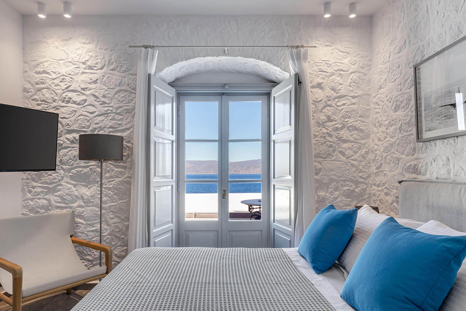 2903e10f2d065ca5064de0f86fb16ee5ff1aa552.jpg