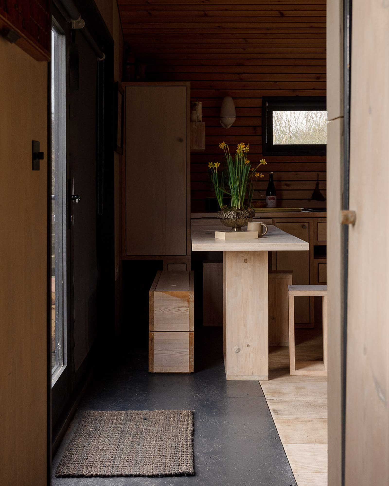 hergest-lee_cabin_wales-united-kingdom_cabin-interior-design.jpg