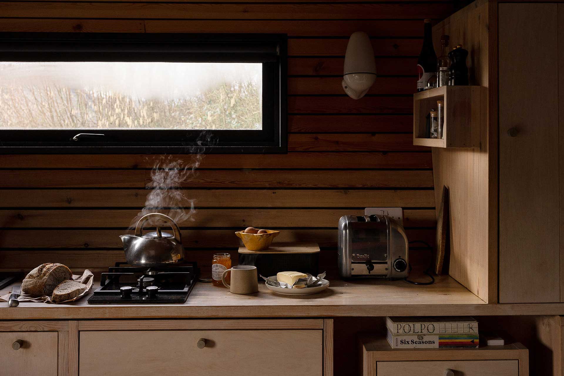 hergest-lee_cabin_wales-united-kingdom_cabin-interior-kitchen.jpg
