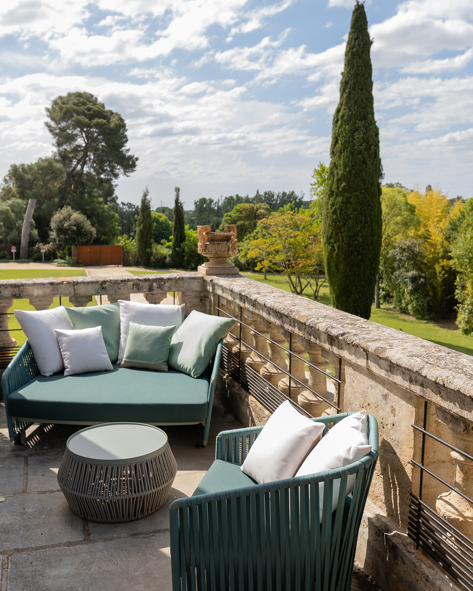 villa-rieucoulon_estate_france_exterior-terrace.jpg