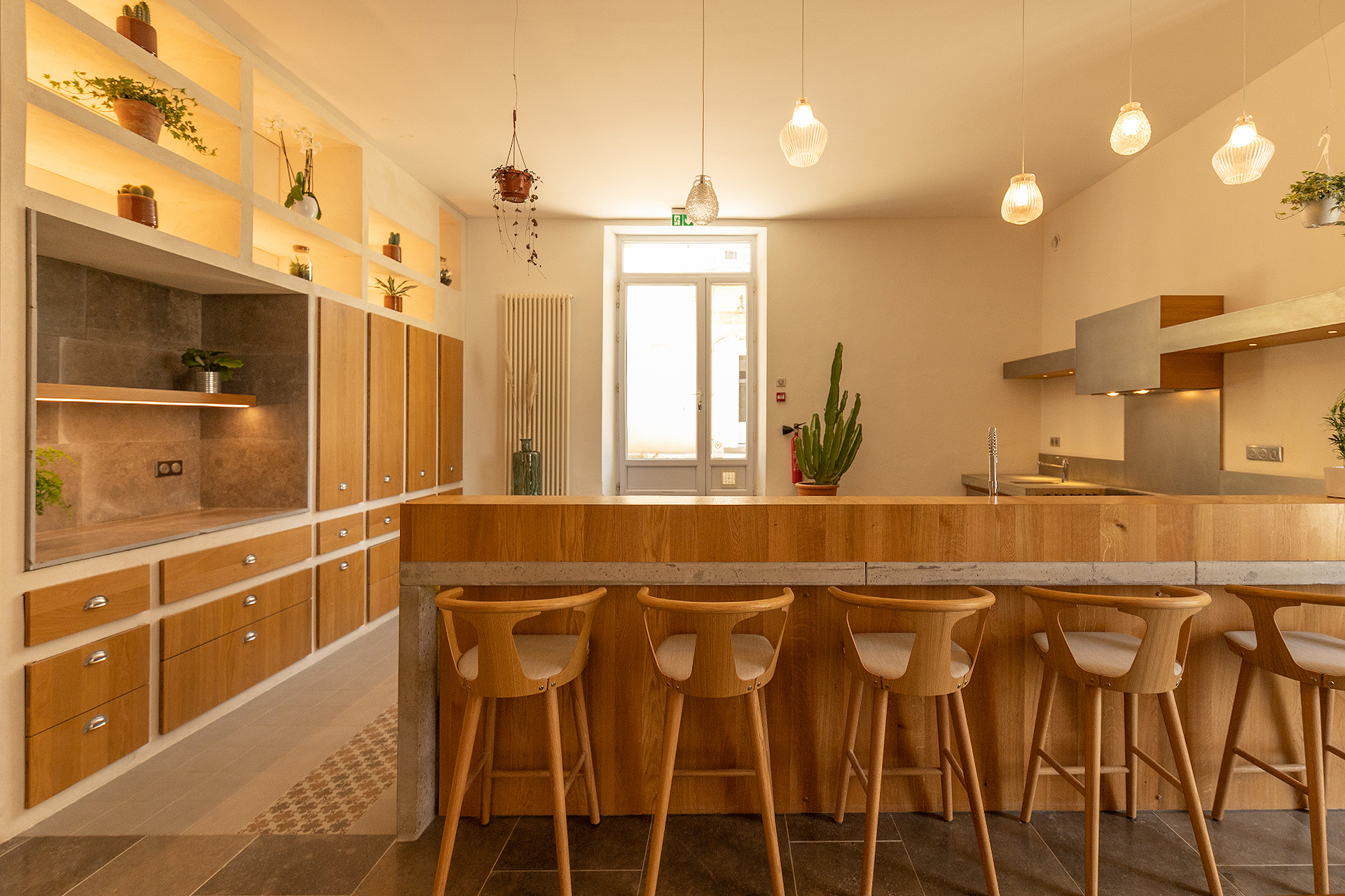villa-rieucoulon_estate_france_interior-kitchen-design.jpg
