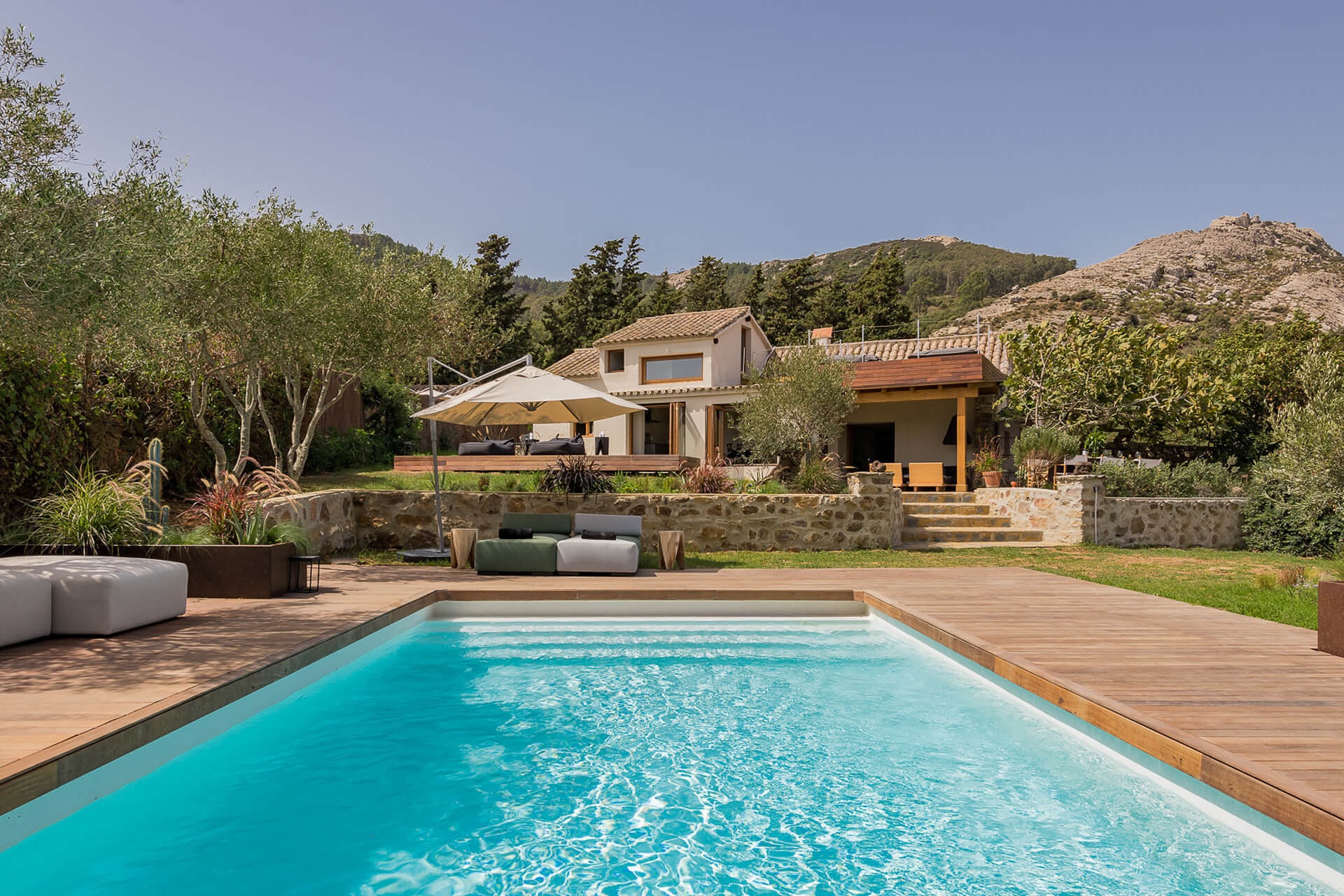 the-cave-villa