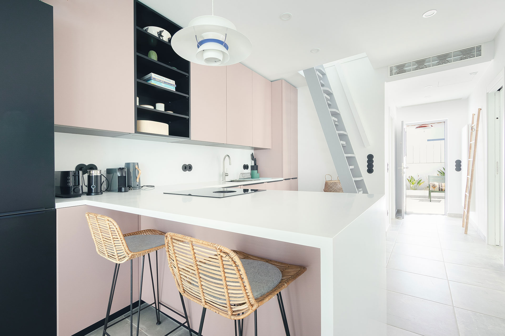 casa-alegra_house_Carvahal-setubal-portugal_interior-kitchen-space-design.jpg