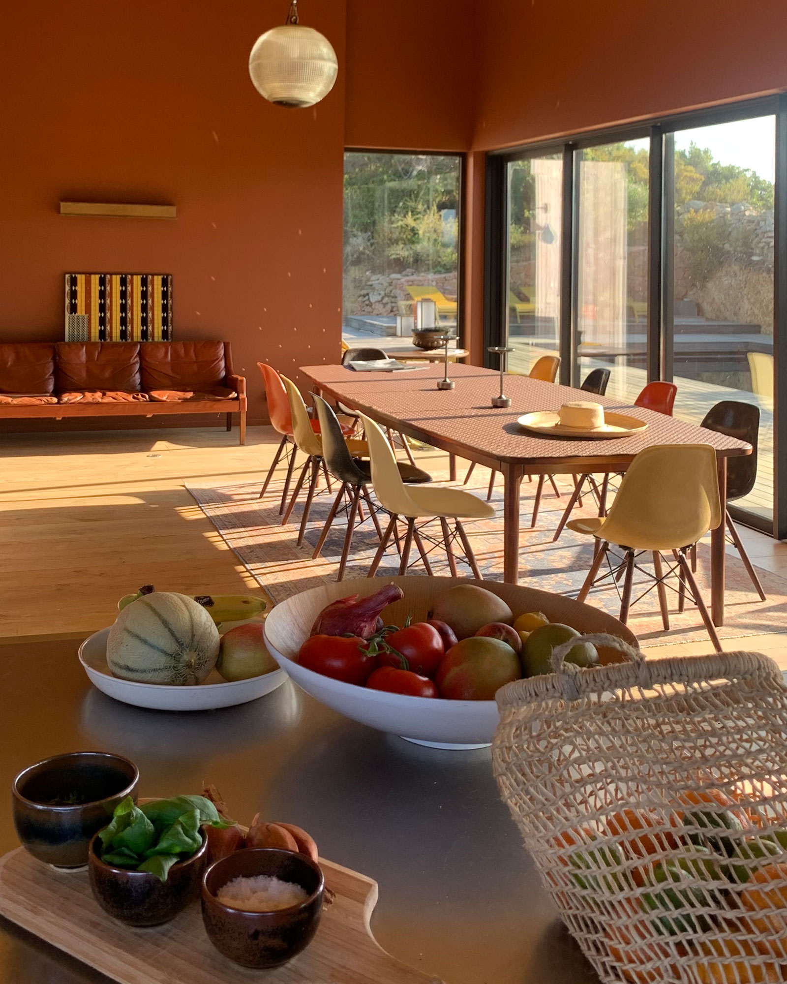 lenza-barn_country-house_corsica-france_interior-dining.jpg