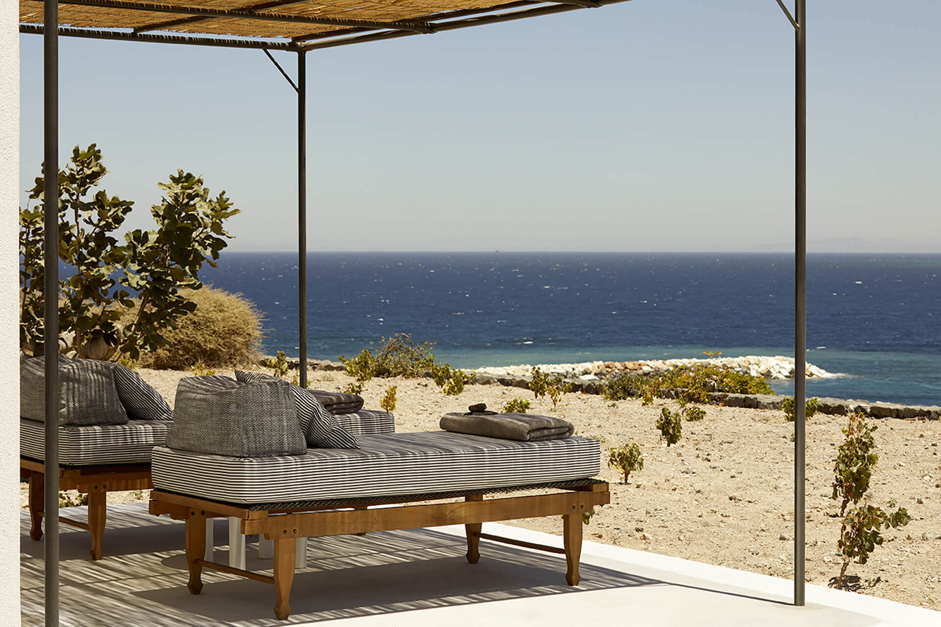 cdf13b2507e8b6ca35ebceac49043e75e76c0205.jpg