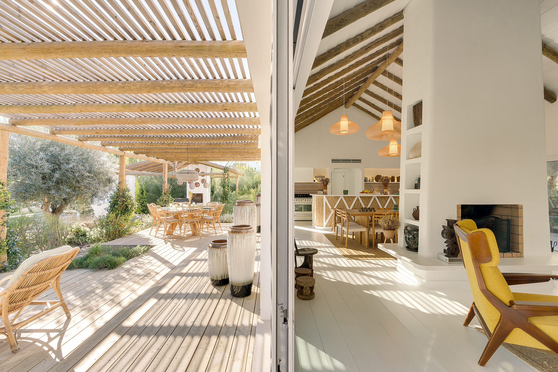 villa-ayina_beachhouse_comporta-setubal-portugal_exterior-interior.jpg