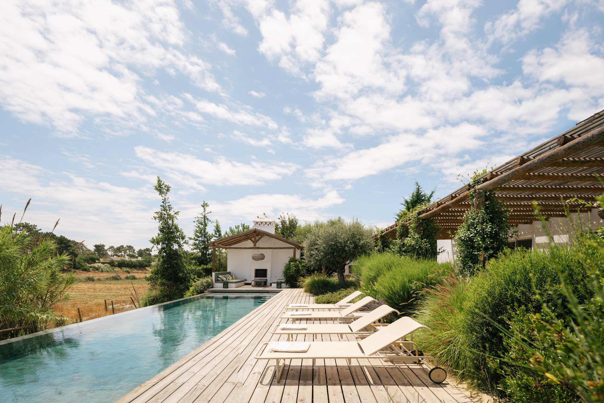 villa-ayina_beachhouse_comporta-setubal-portugal_exterior-pool-design.jpg